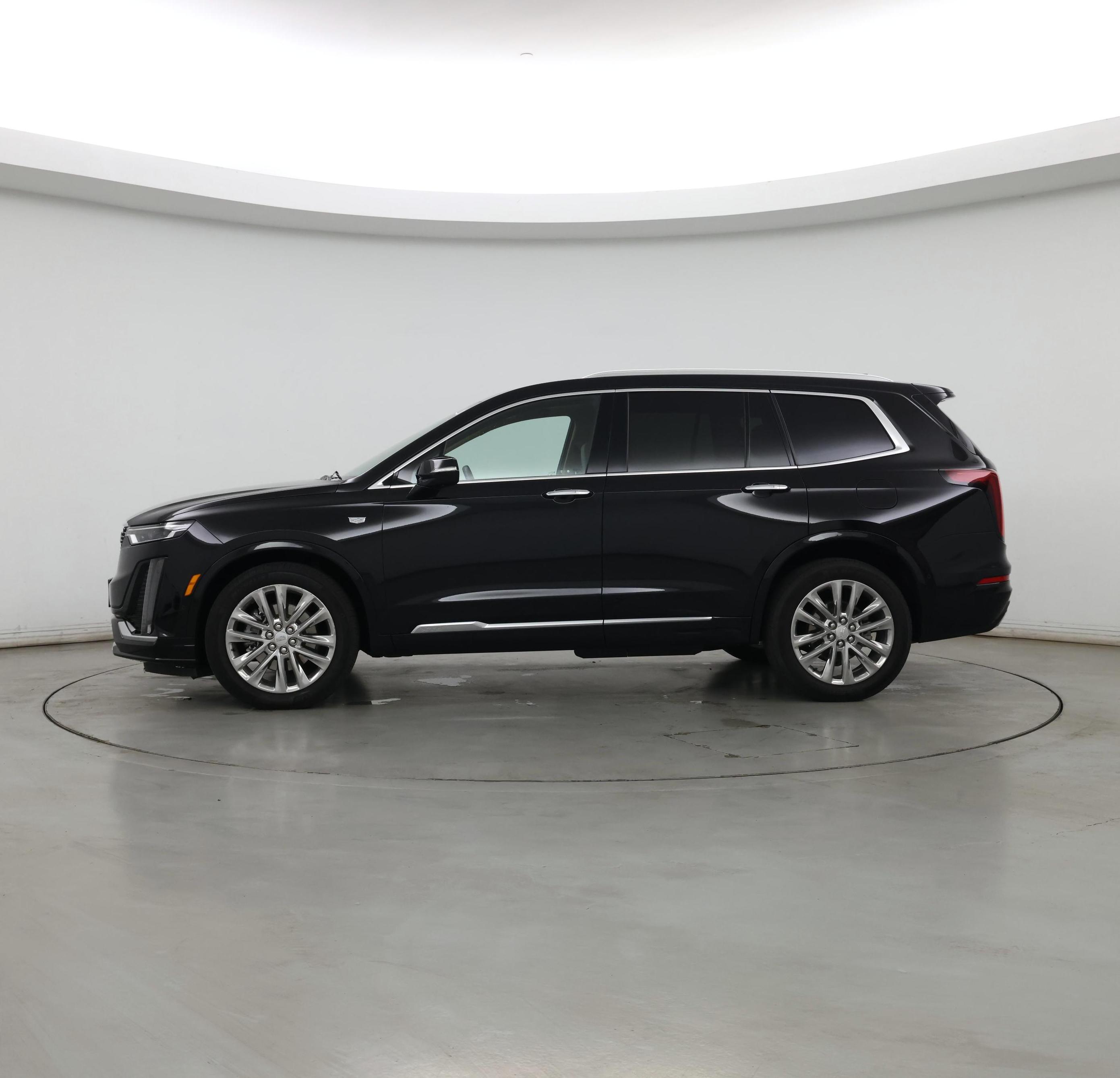 Thumbnail: 2023 Cadillac XT6 - 3