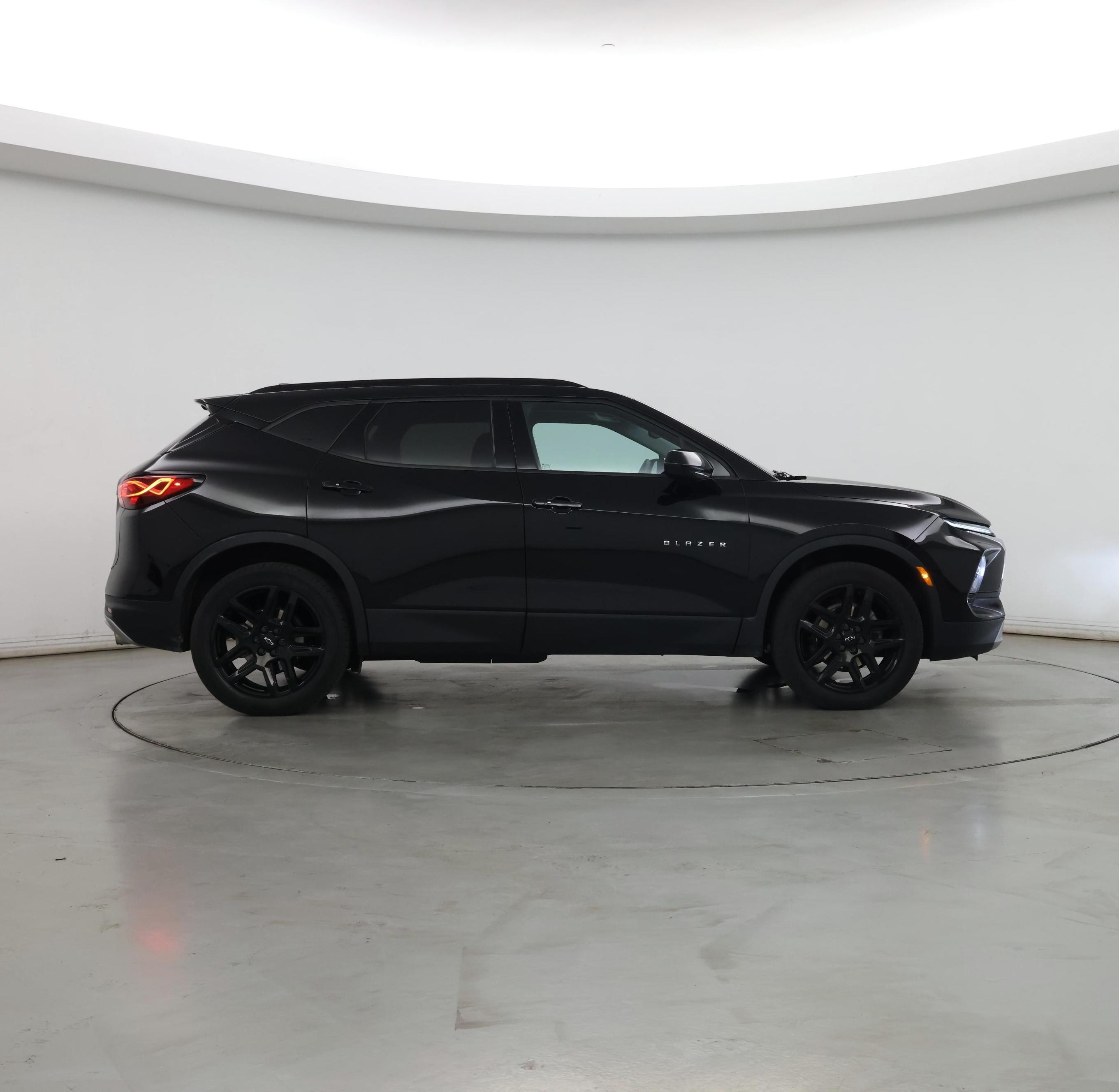 Thumbnail: 2023 Chevrolet Blazer - 7
