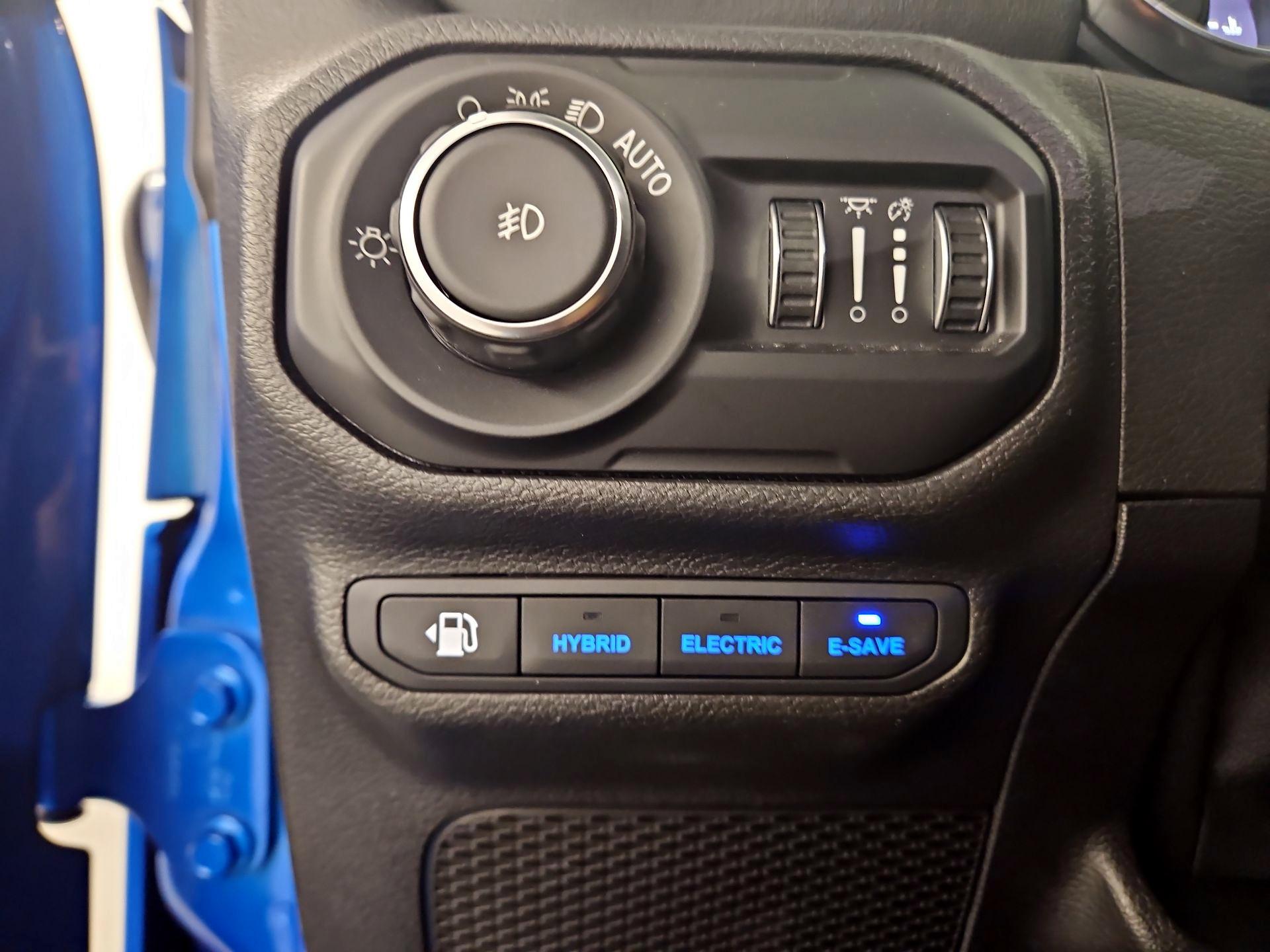 Thumbnail: 2021 Jeep Wrangler - 13