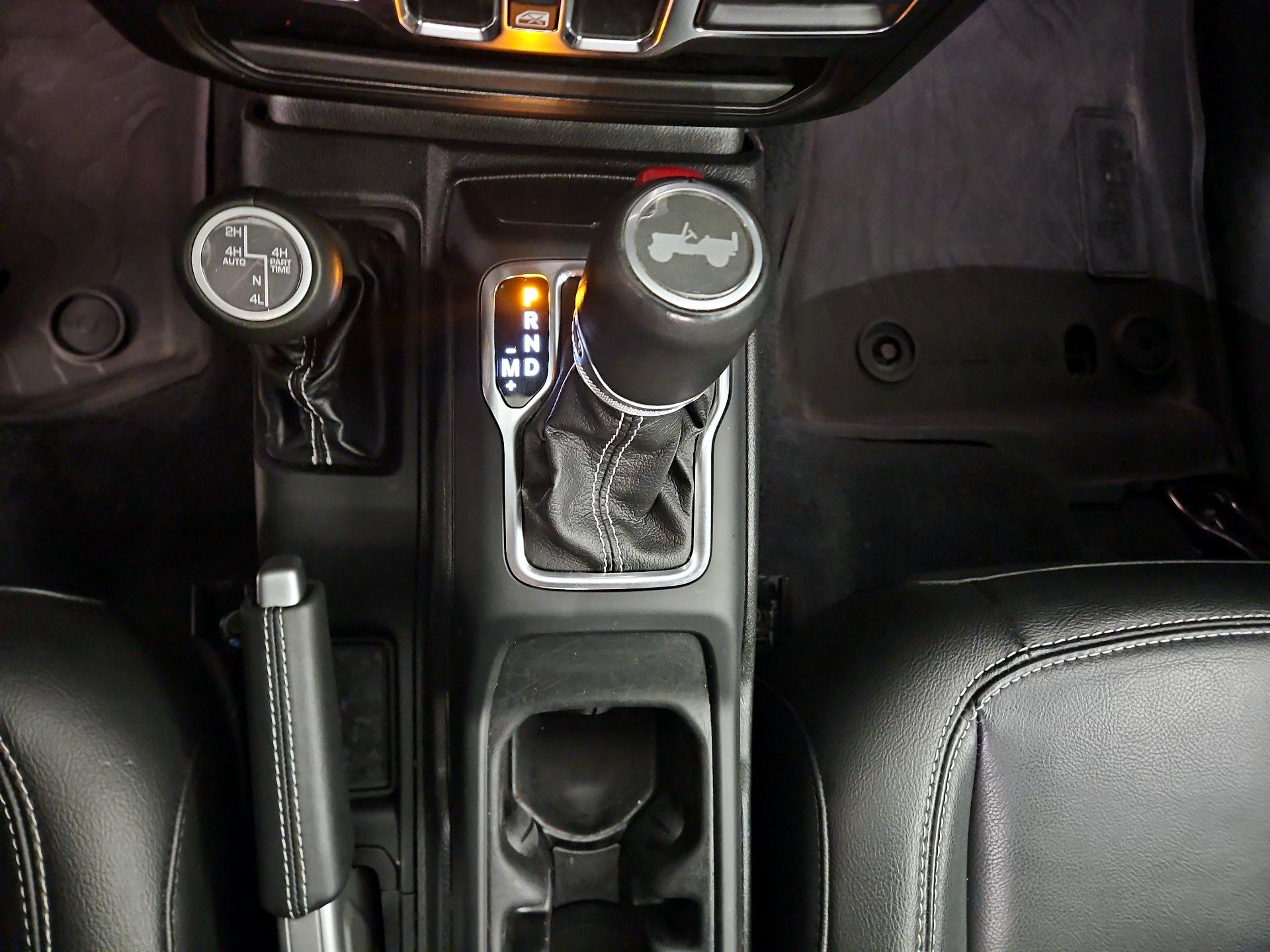 Thumbnail: 2021 Jeep Wrangler - 18