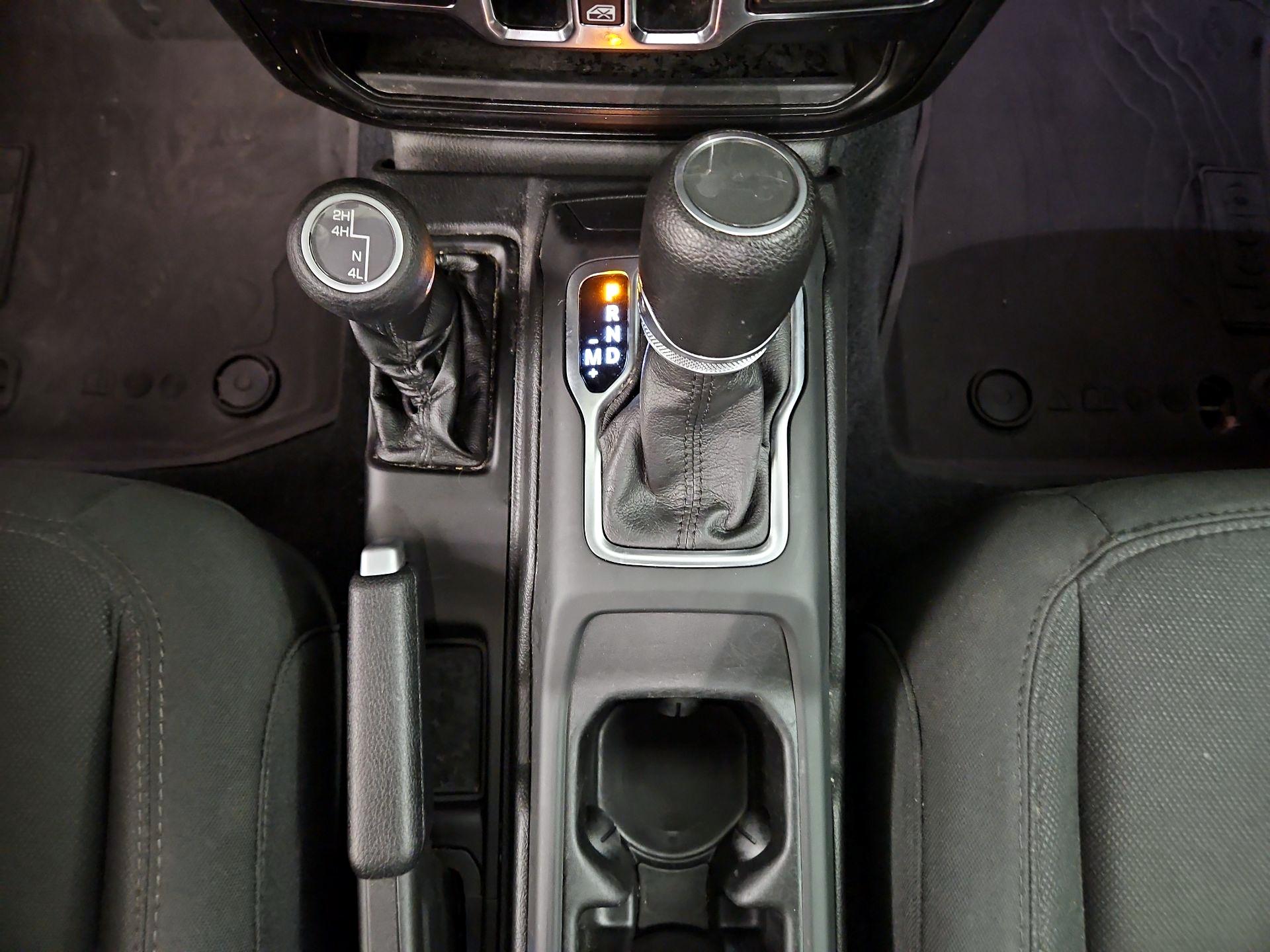 Thumbnail: 2022 Jeep Wrangler - 17