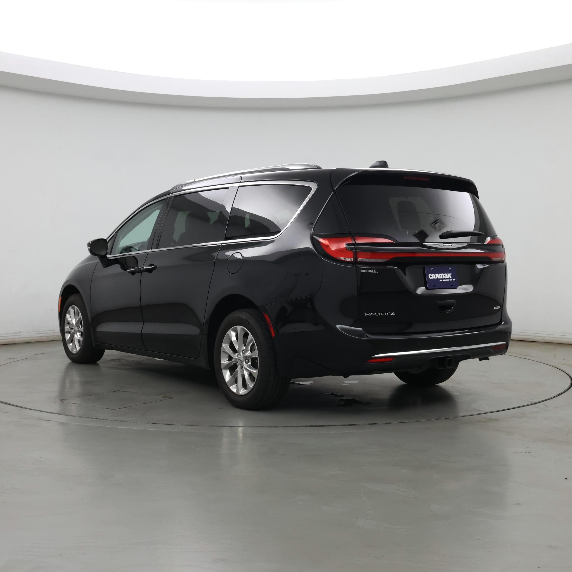 Thumbnail: 2021 Chrysler Pacifica - 2