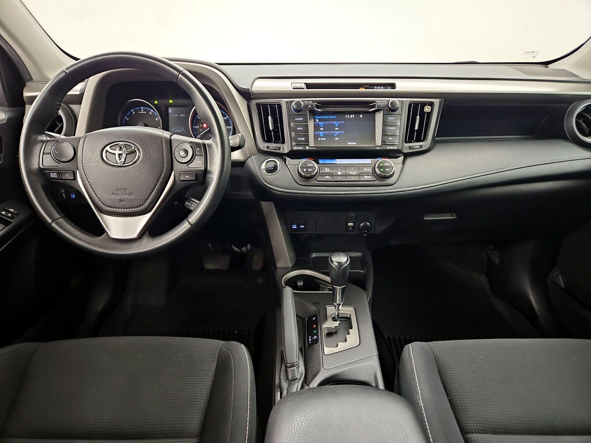 Thumbnail: 2018 Toyota RAV4 - 9