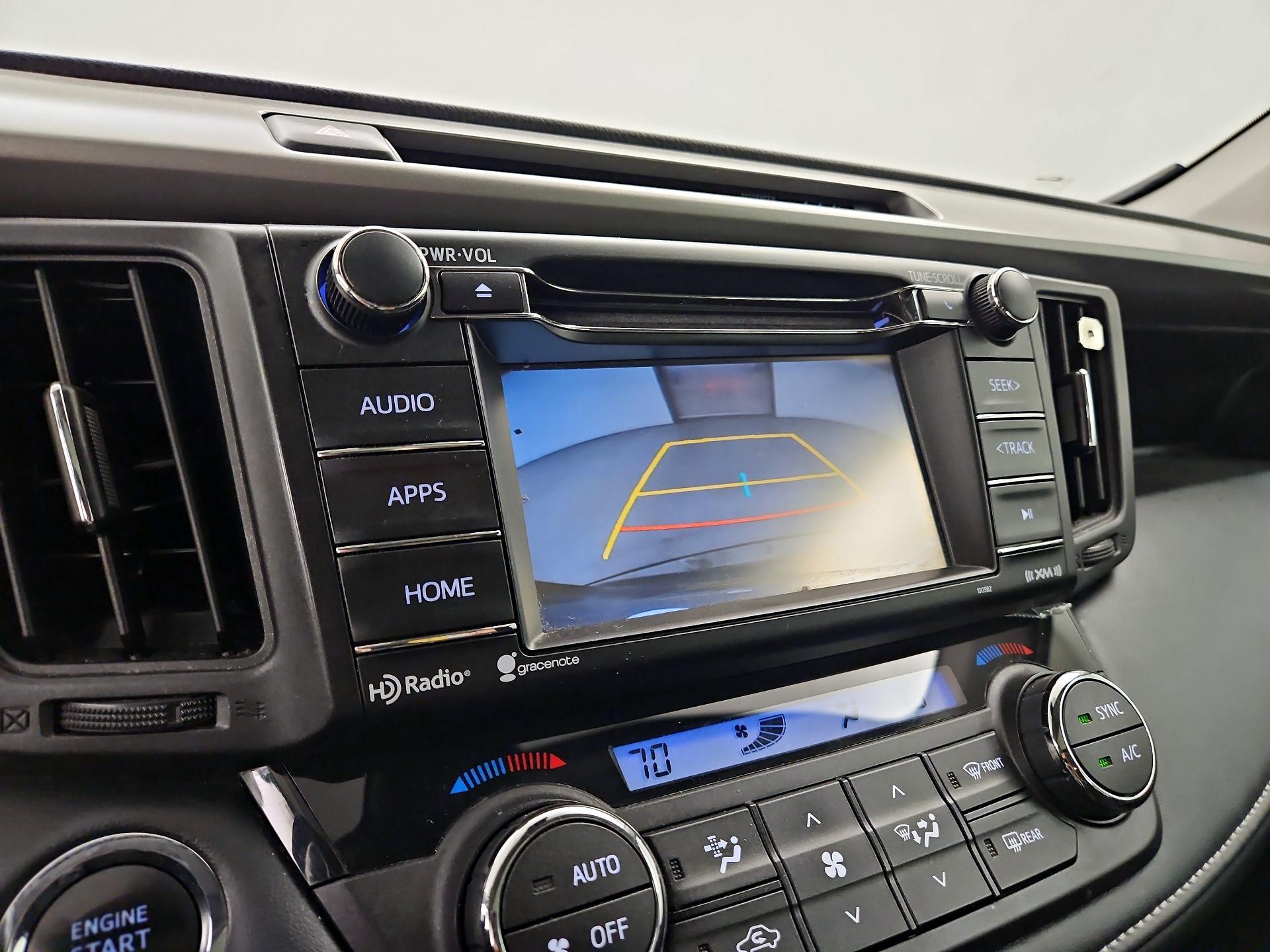 Thumbnail: 2018 Toyota RAV4 - 14