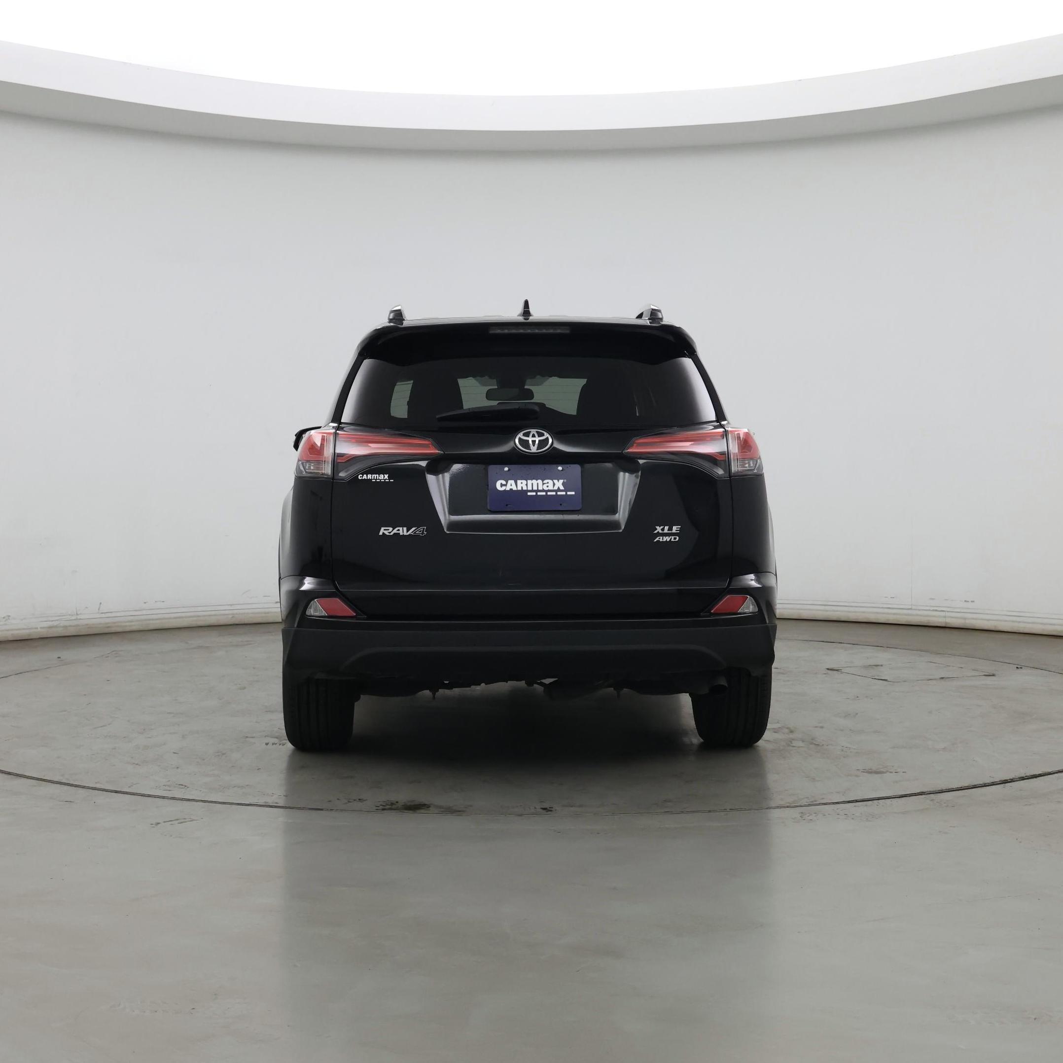 Thumbnail: 2018 Toyota RAV4 - 6