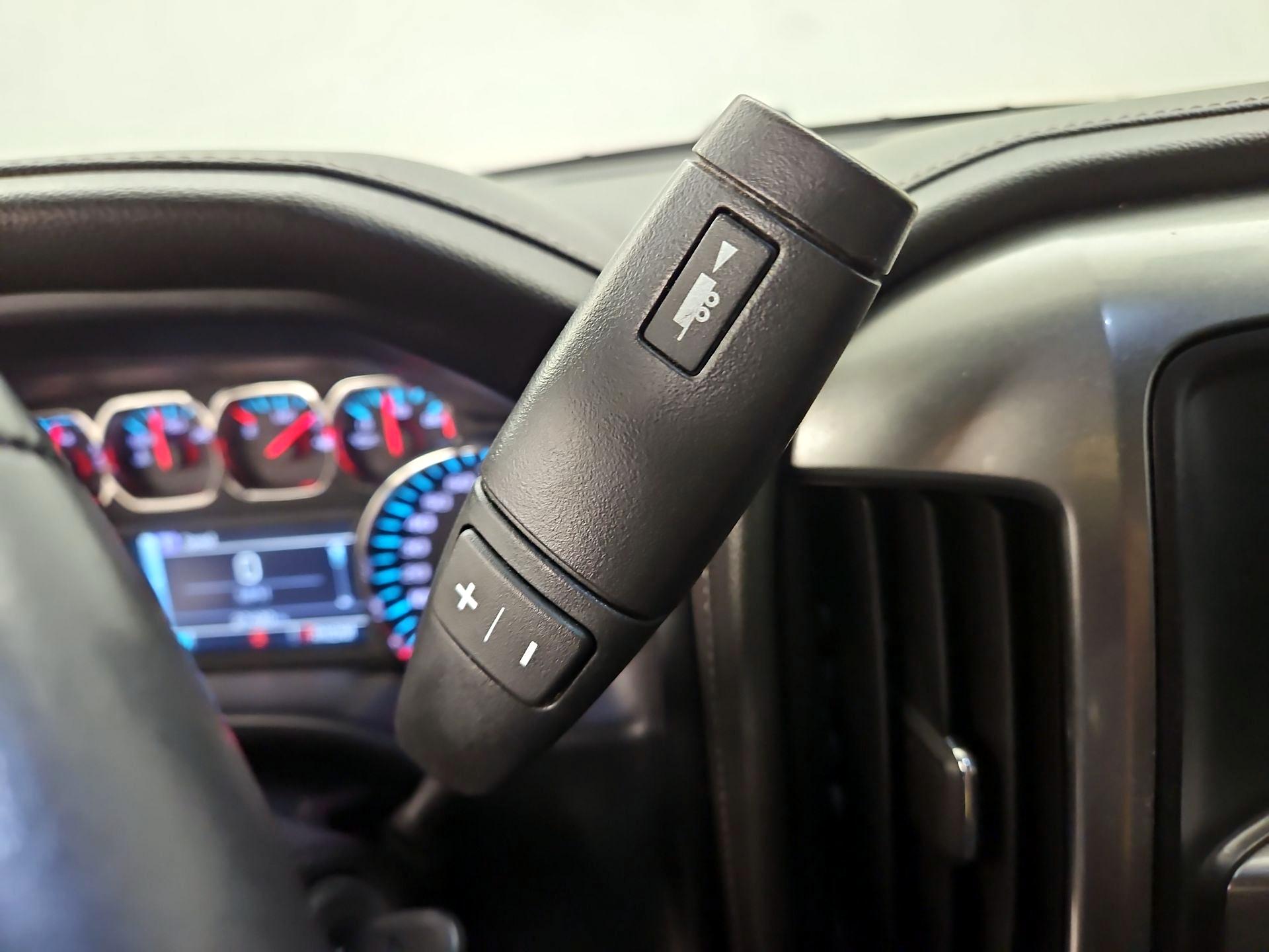 Thumbnail: 2015 Chevrolet Silverado 1500 - 18