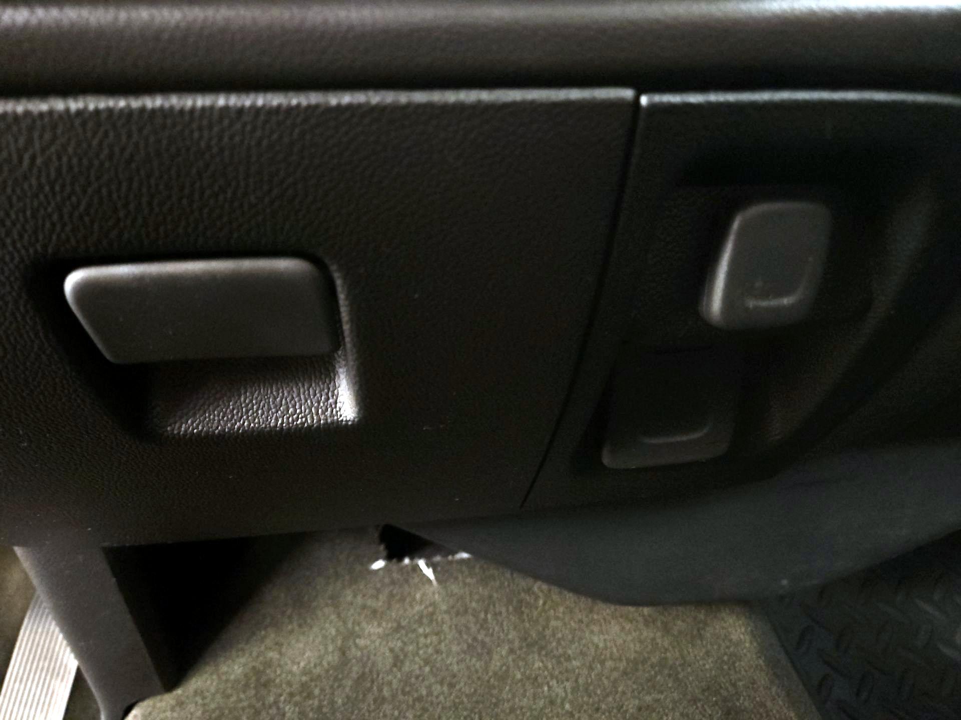 Thumbnail: 2015 Chevrolet Silverado 1500 - 19
