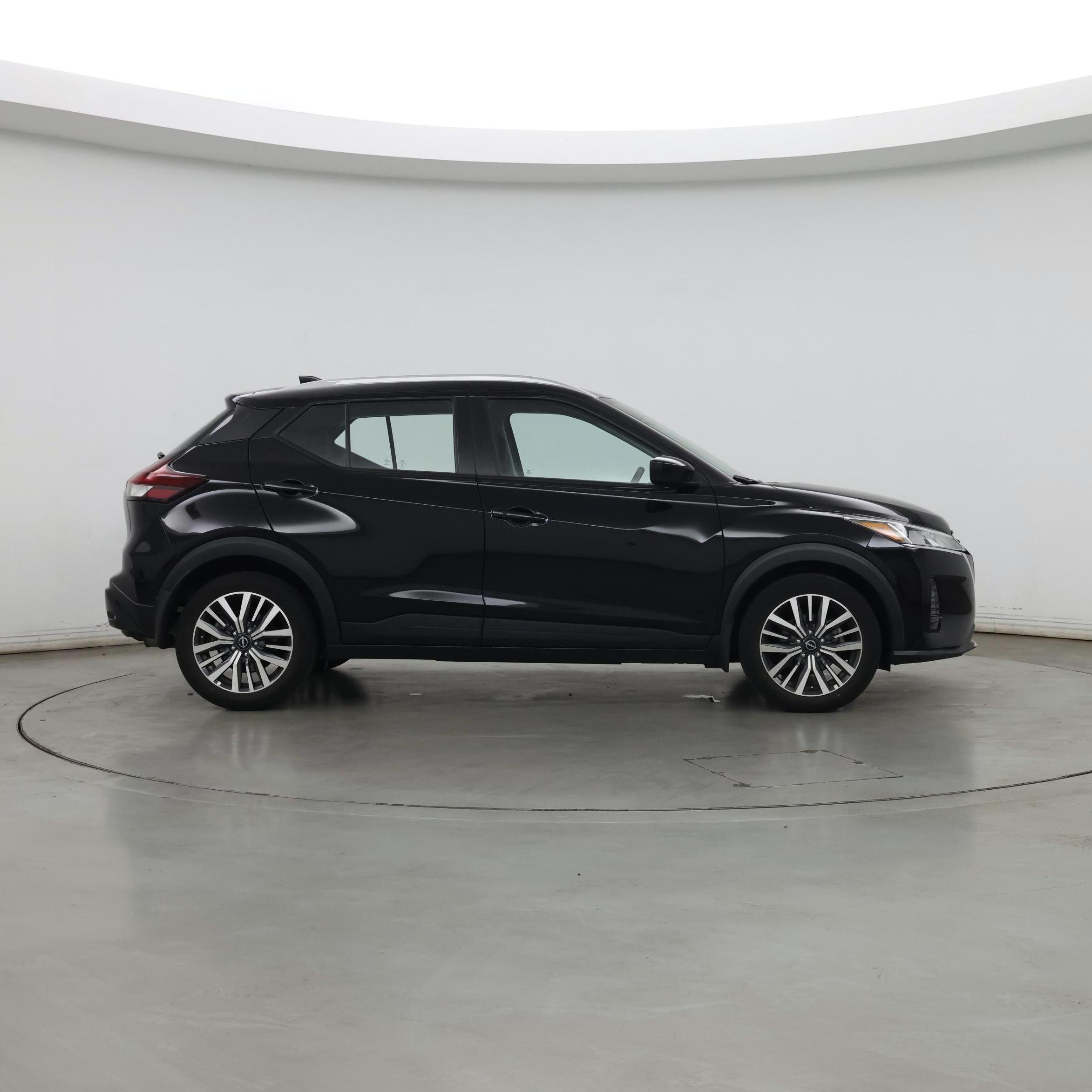 Thumbnail: 2023 Nissan Kicks - 7