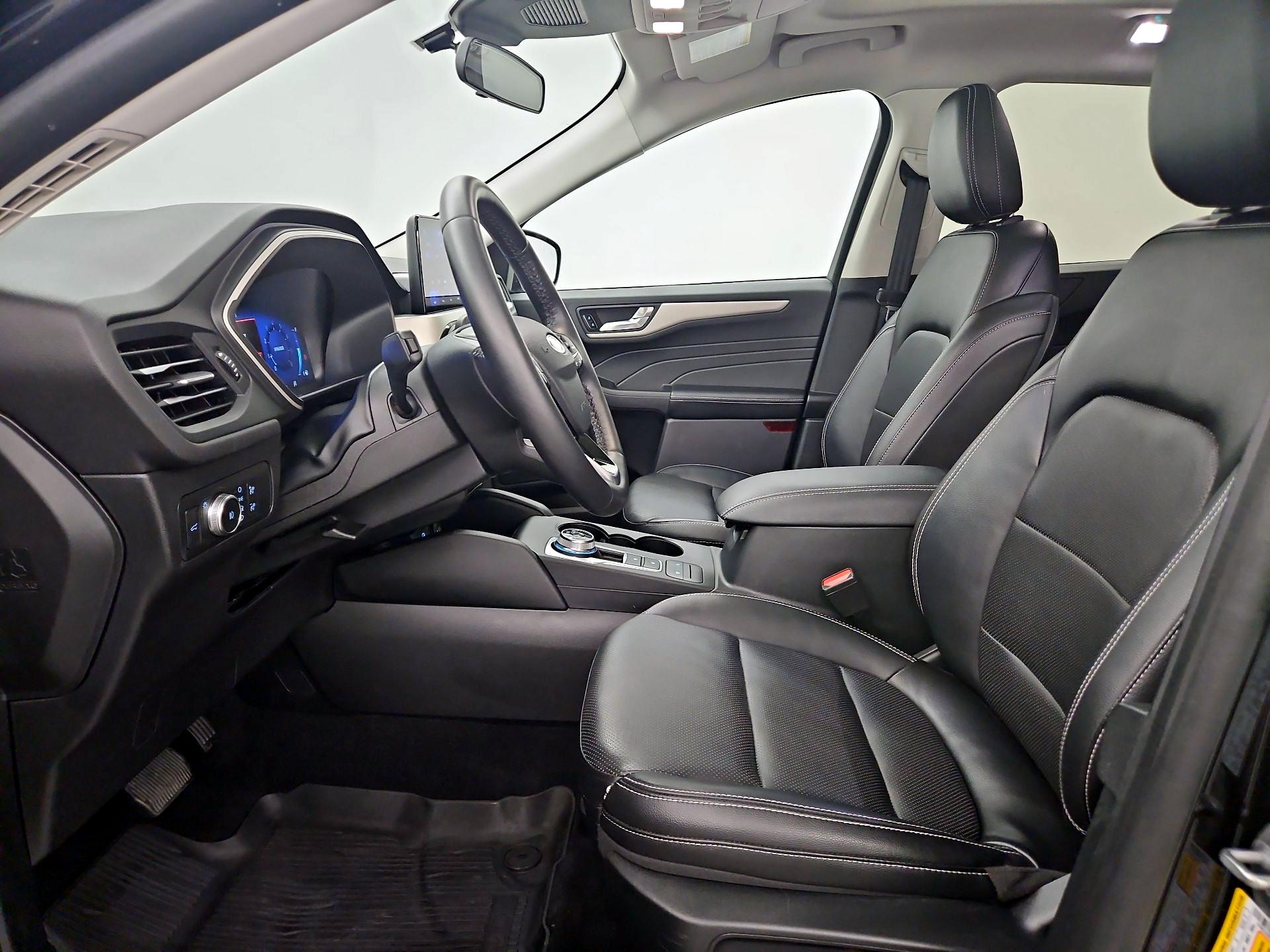 Thumbnail: 2022 Ford Escape - 11