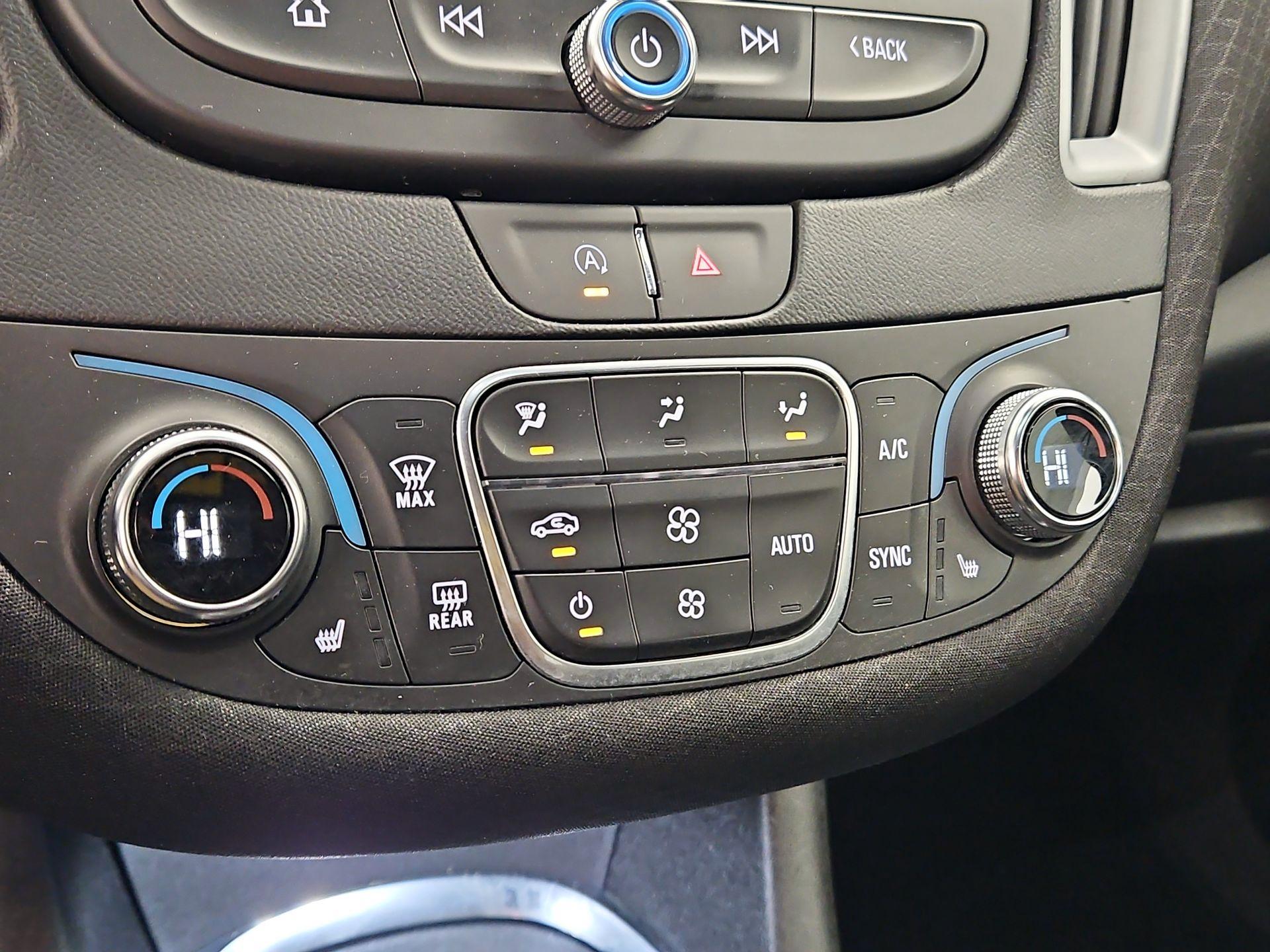 Thumbnail: 2023 Chevrolet Malibu - 16