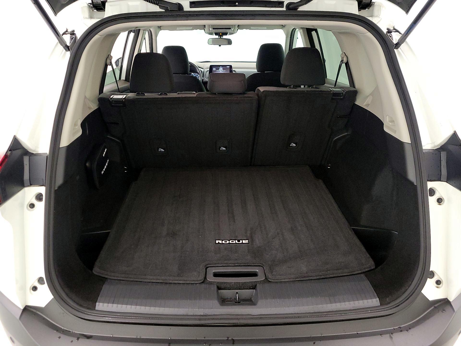 Thumbnail: 2022 Nissan Rogue - 18