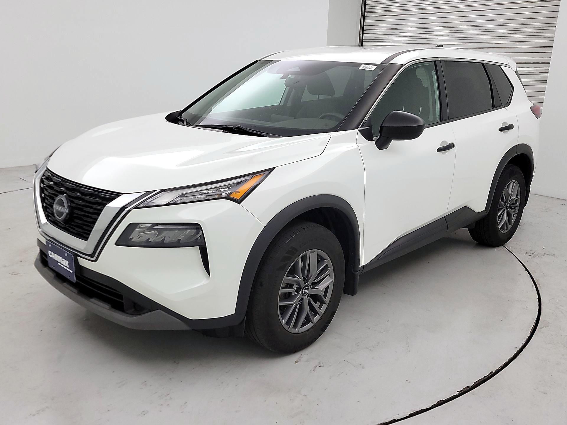 Thumbnail: 2022 Nissan Rogue - 3