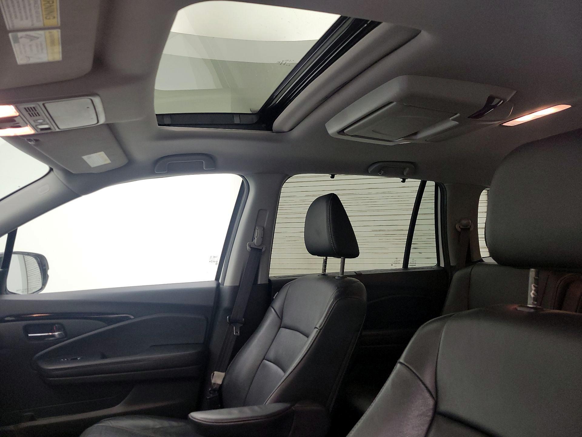 Thumbnail: 2022 Honda Pilot - 19