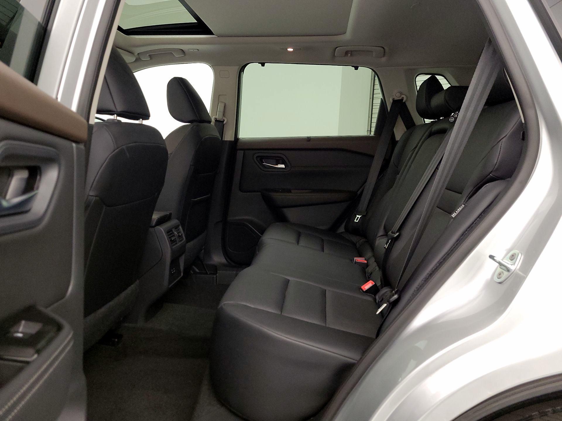 Thumbnail: 2023 Nissan Rogue - 20