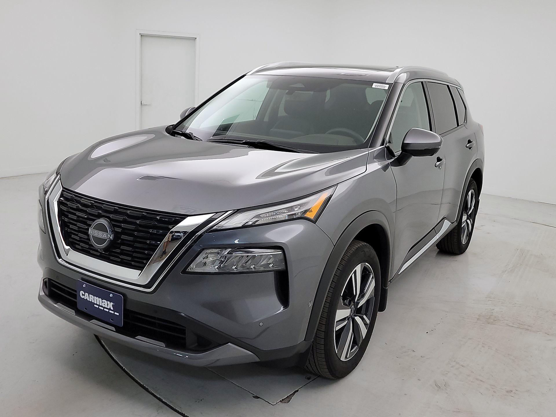 Thumbnail: 2023 Nissan Rogue - 3