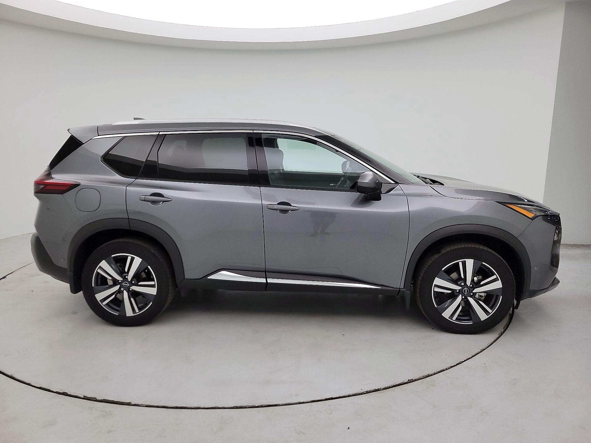 Thumbnail: 2023 Nissan Rogue - 4