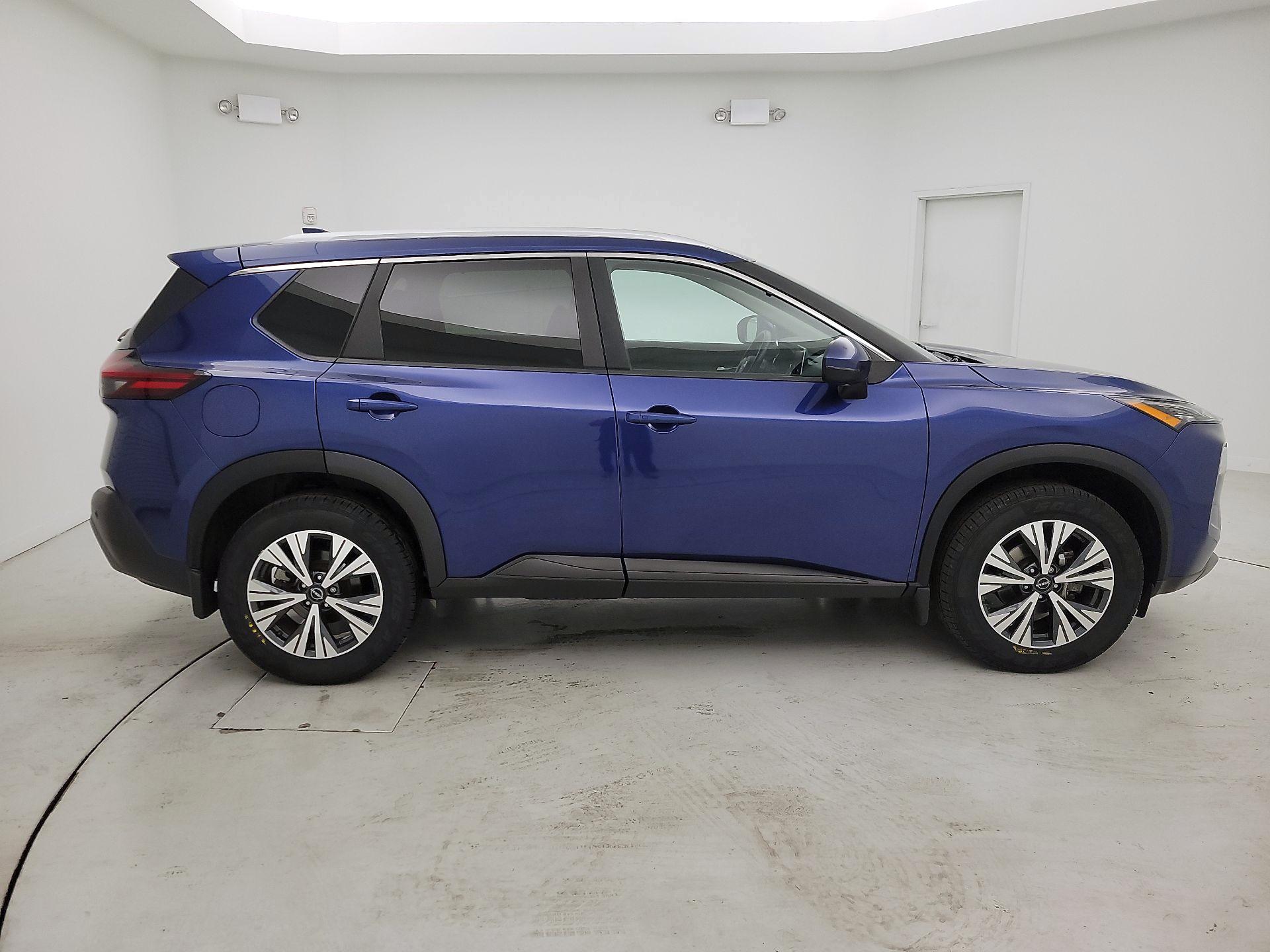 Thumbnail: 2023 Nissan Rogue - 4