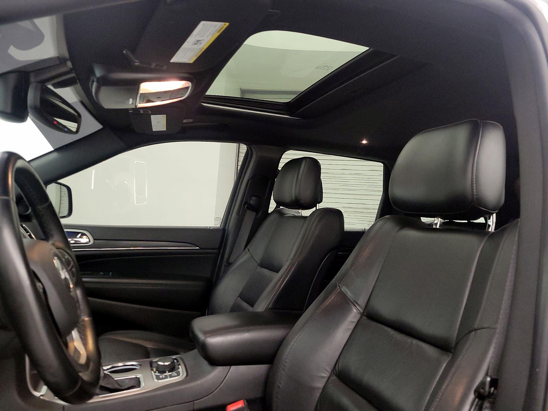Thumbnail: 2021 Jeep Grand Cherokee - 20