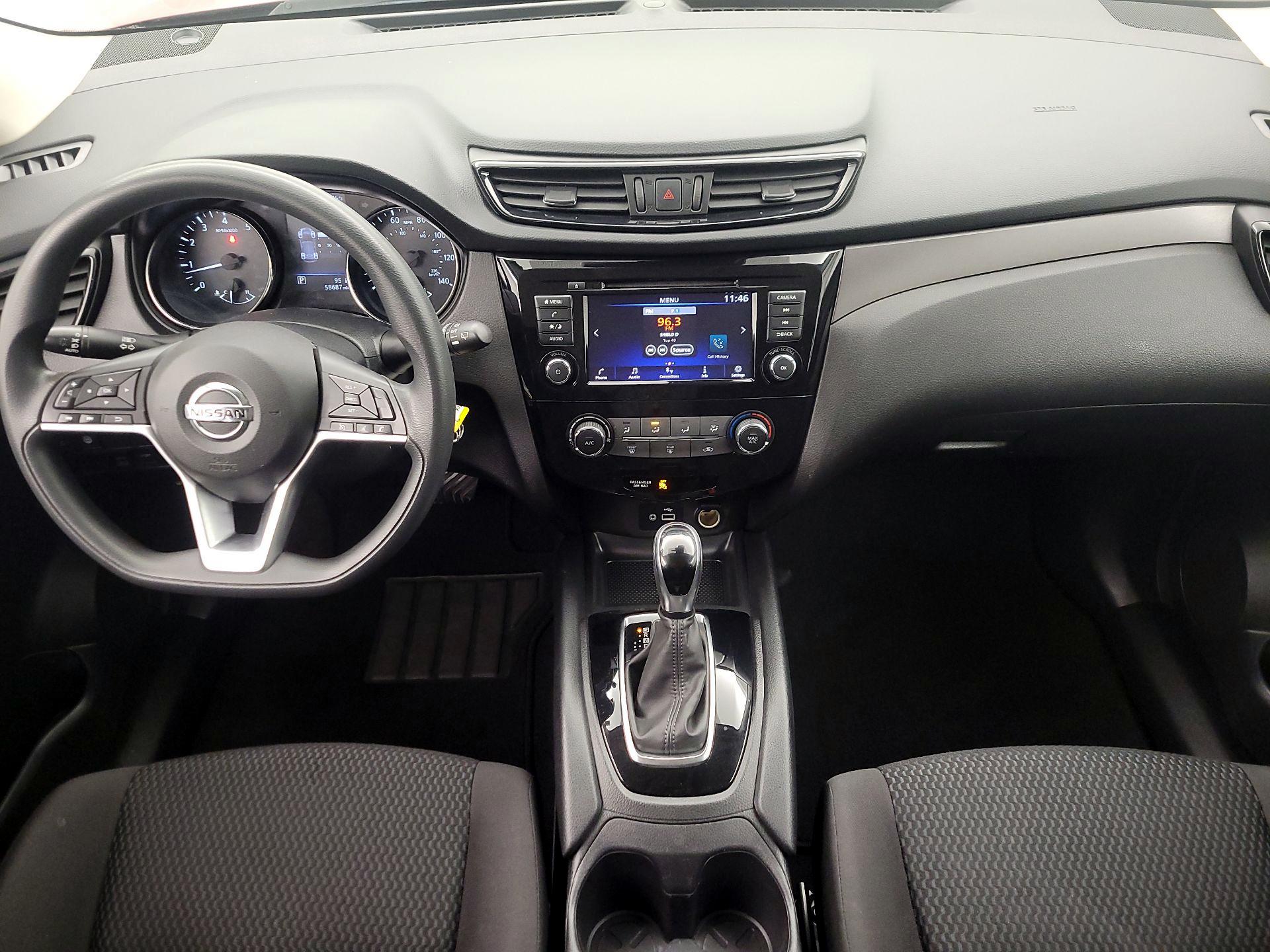 Thumbnail: 2020 Nissan Rogue Sport - 9