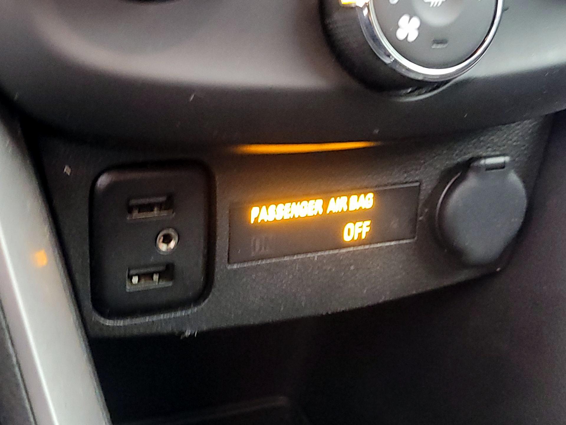 Thumbnail: 2020 Chevrolet Trax - 18