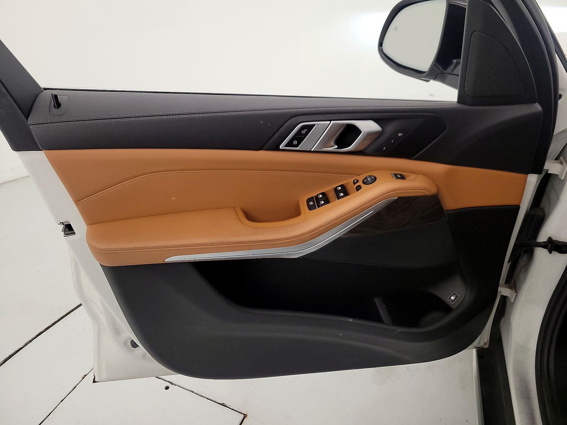 Thumbnail: 2022 BMW X5 - 12