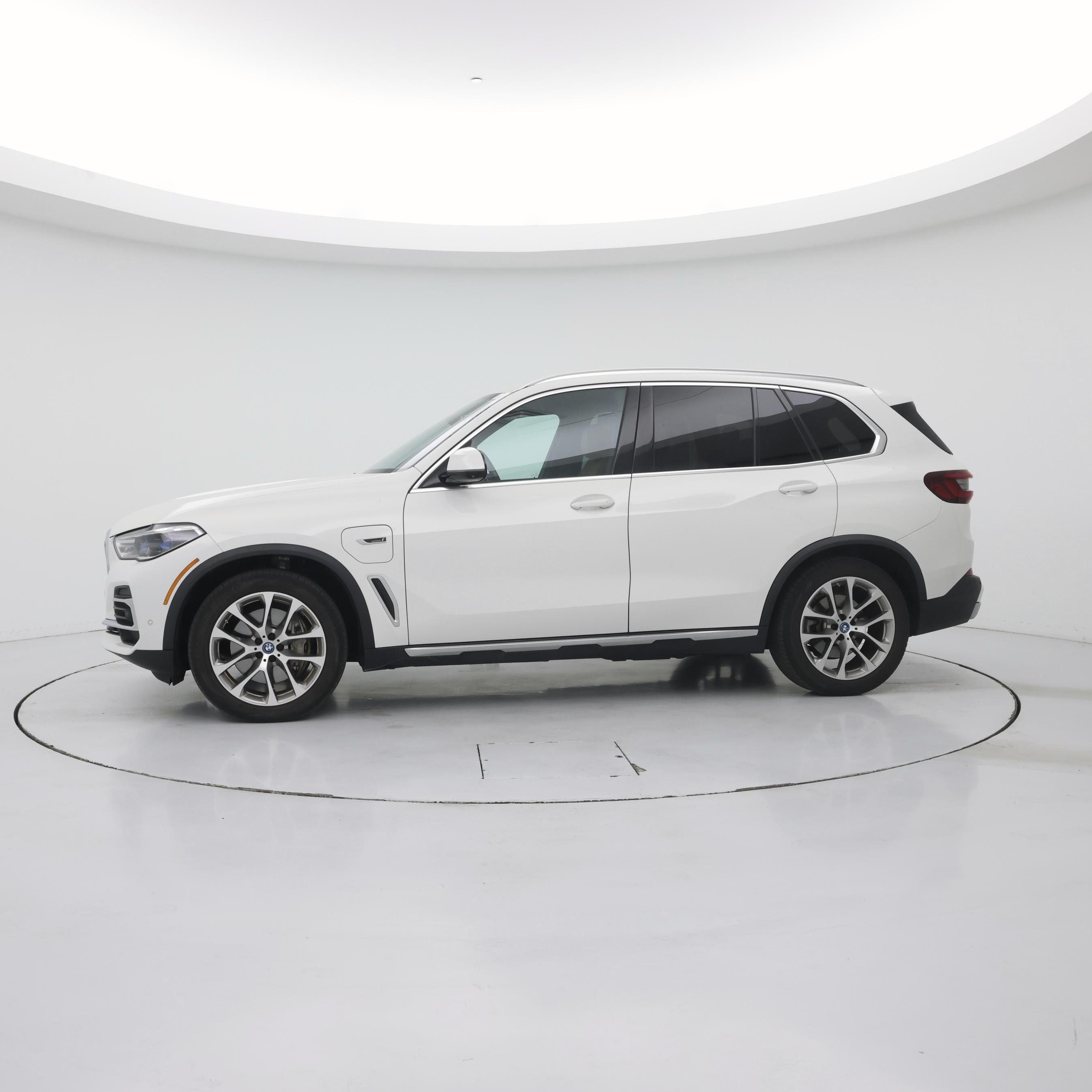 Thumbnail: 2022 BMW X5 - 3
