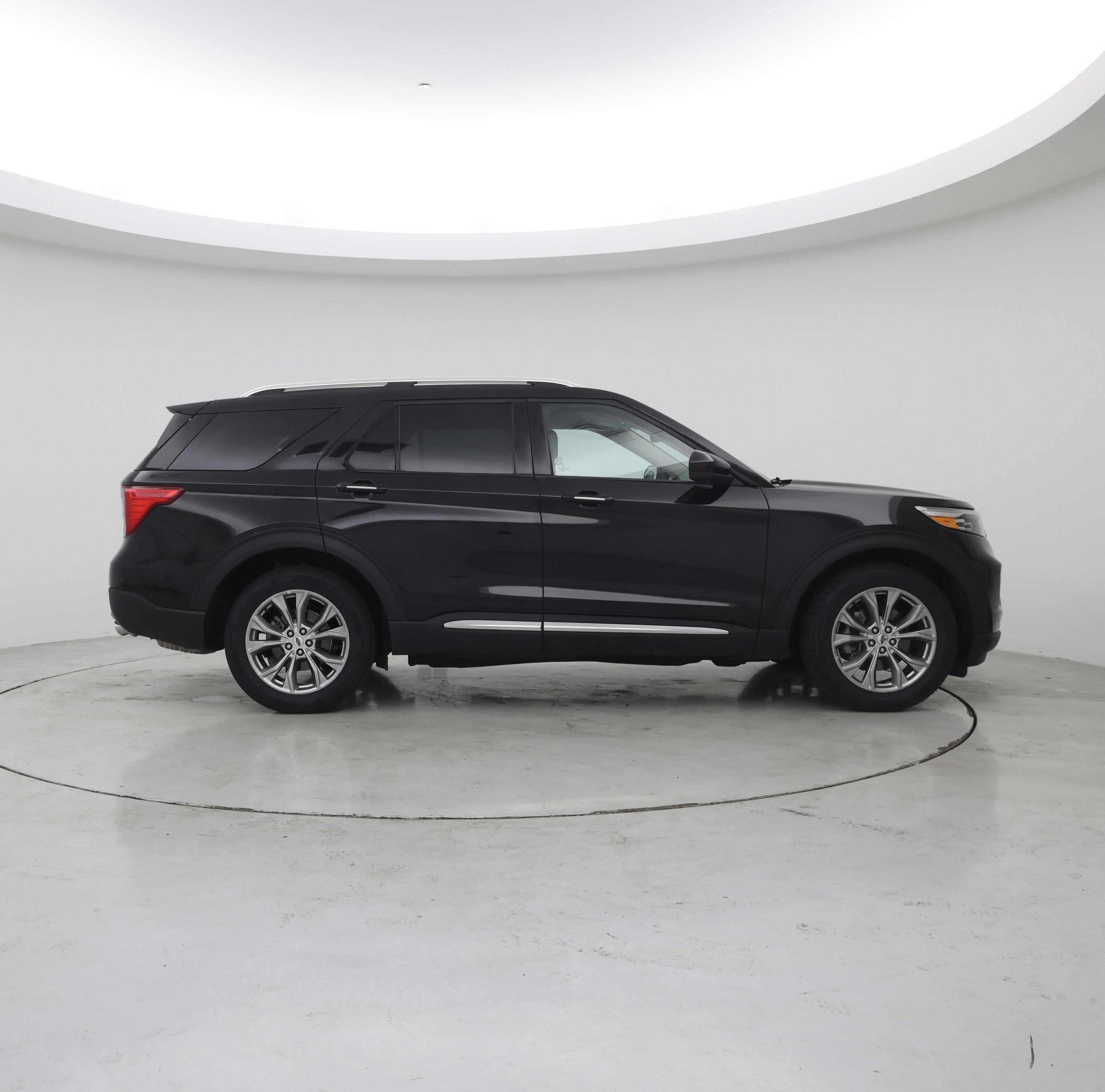 Thumbnail: 2023 Ford Explorer - 7