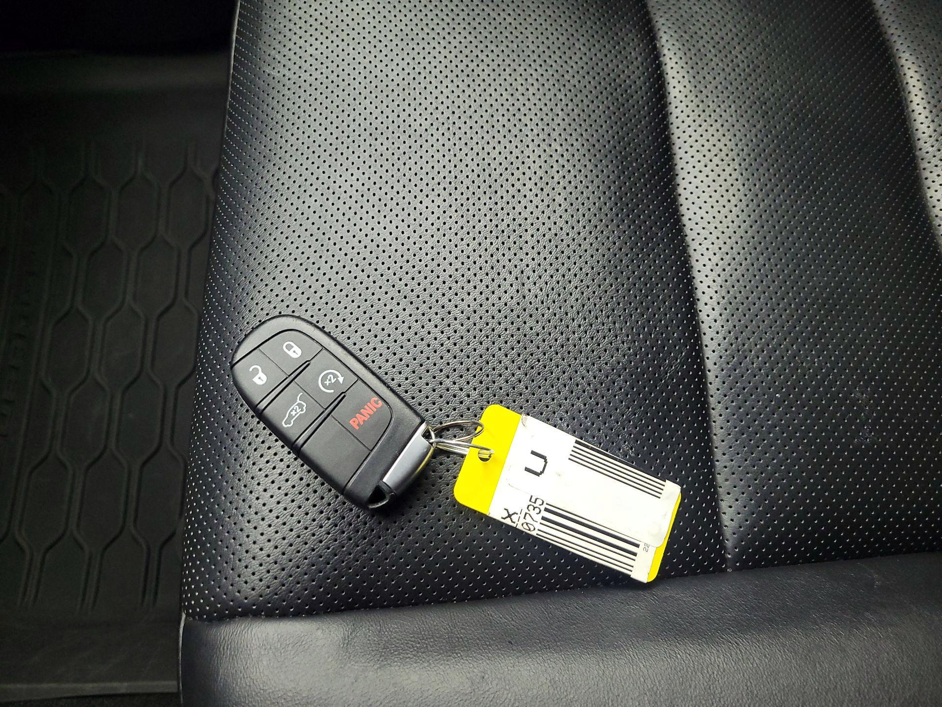 Thumbnail: 2022 Dodge Durango - 18