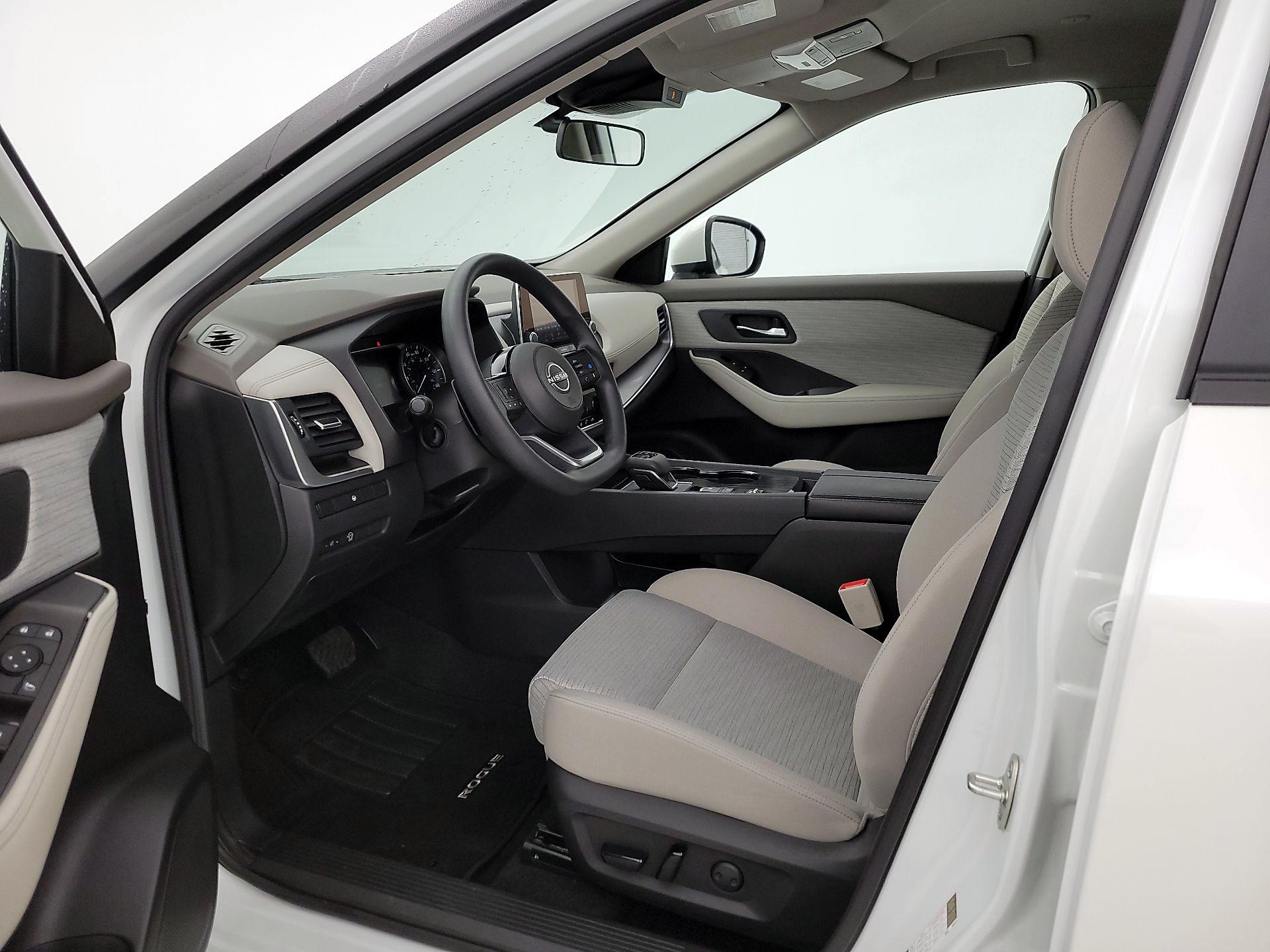 Thumbnail: 2023 Nissan Rogue - 11
