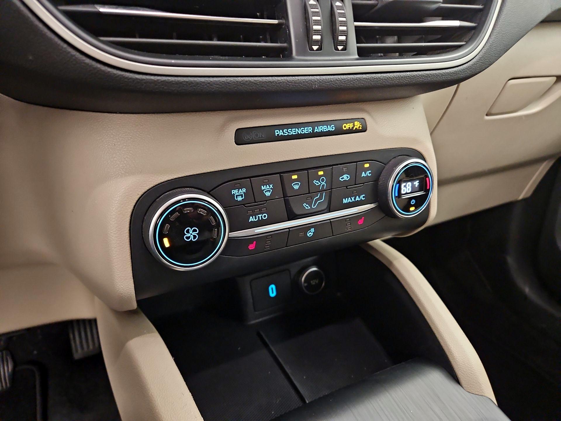Thumbnail: 2020 Ford Escape - 17