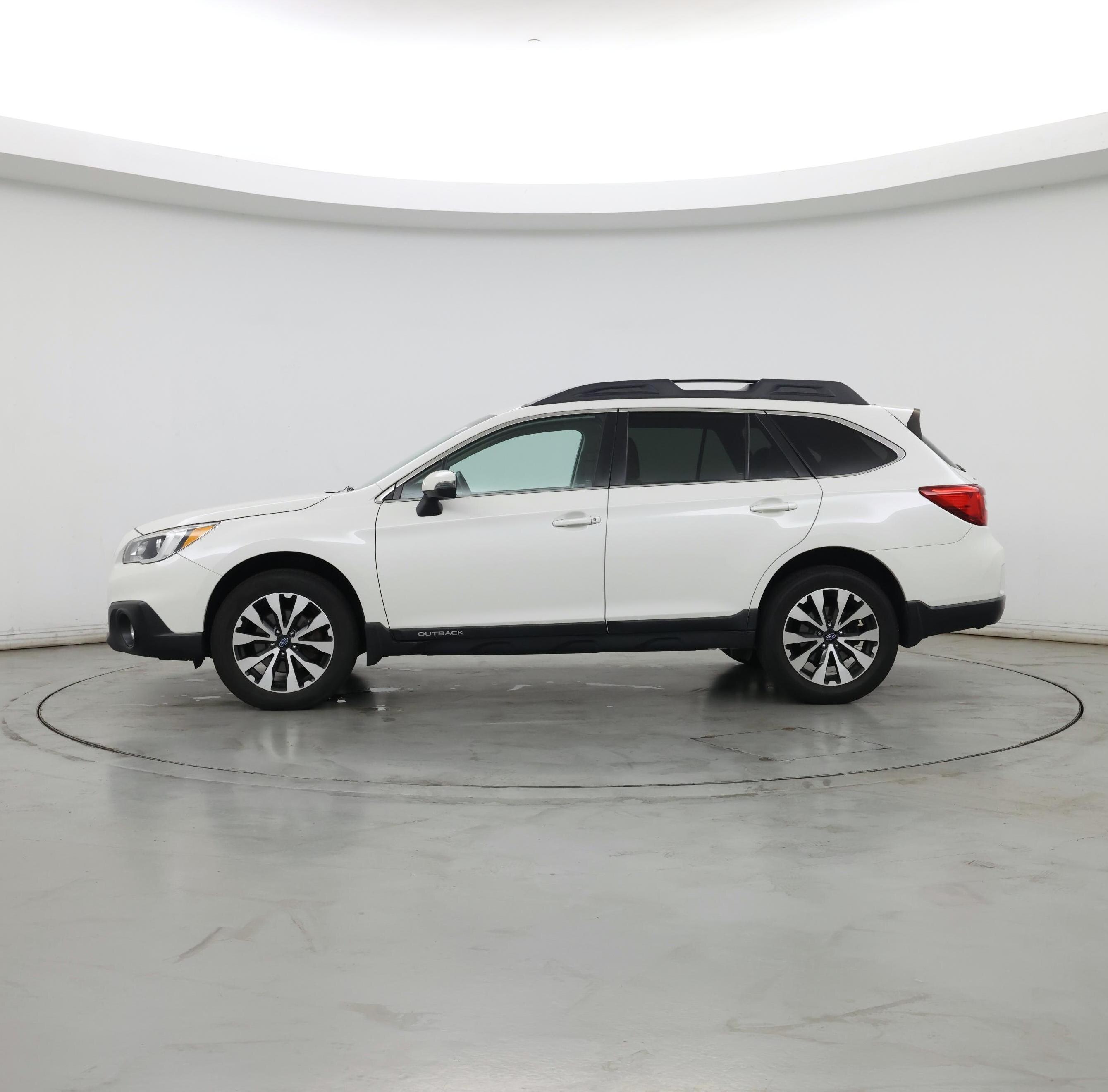 Thumbnail: 2017 Subaru Outback - 3