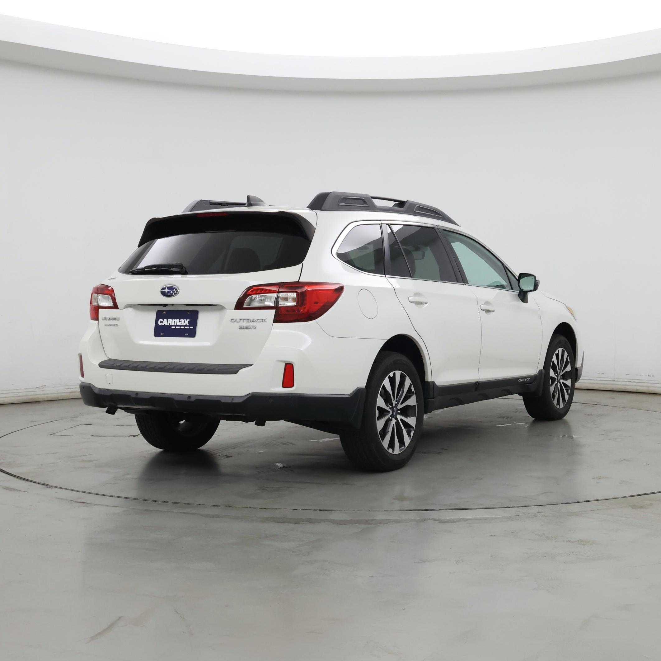 Thumbnail: 2017 Subaru Outback - 8