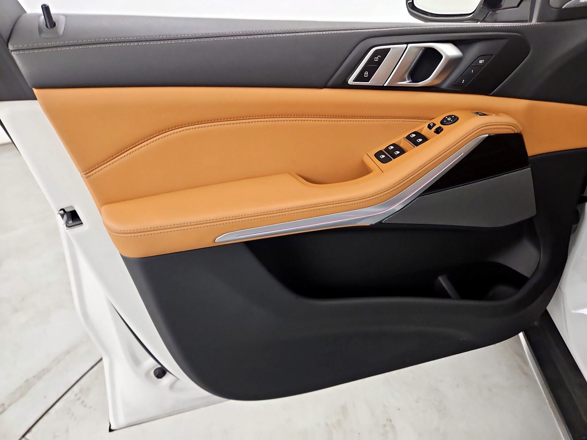 Thumbnail: 2023 BMW X5 - 12