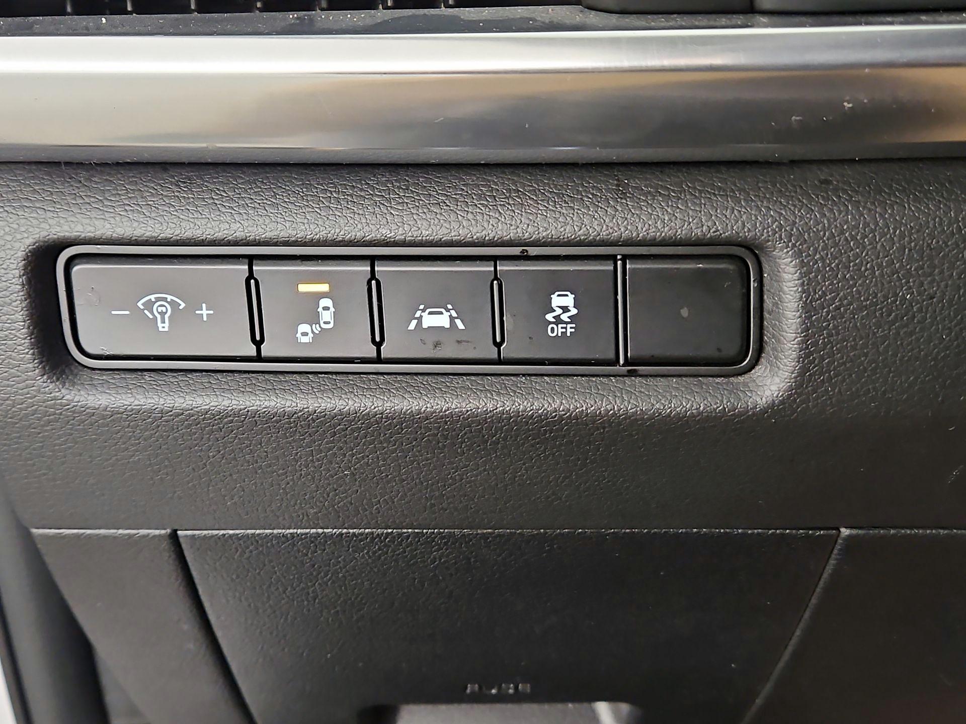 Thumbnail: 2022 Kia Telluride - 13