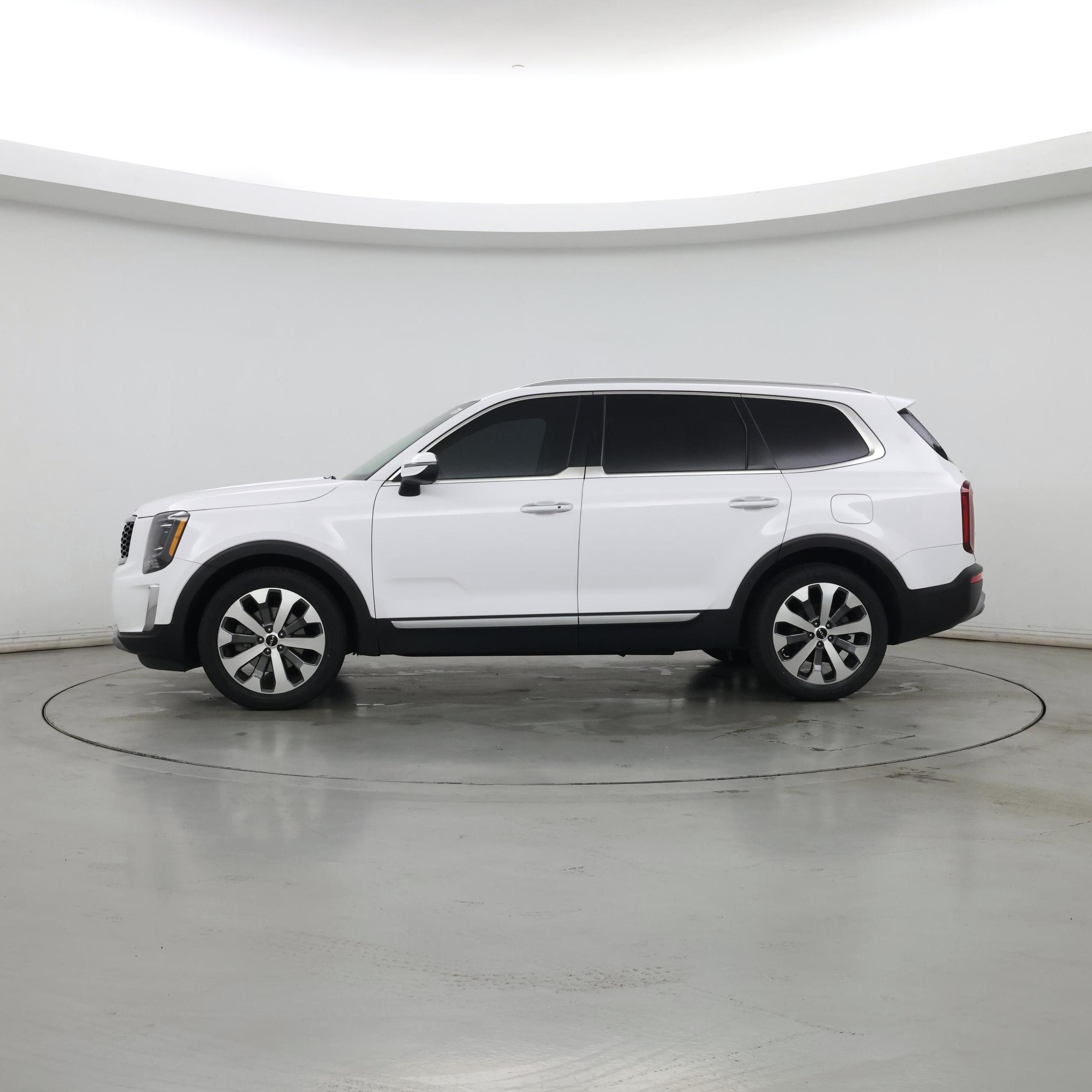 Thumbnail: 2022 Kia Telluride - 3