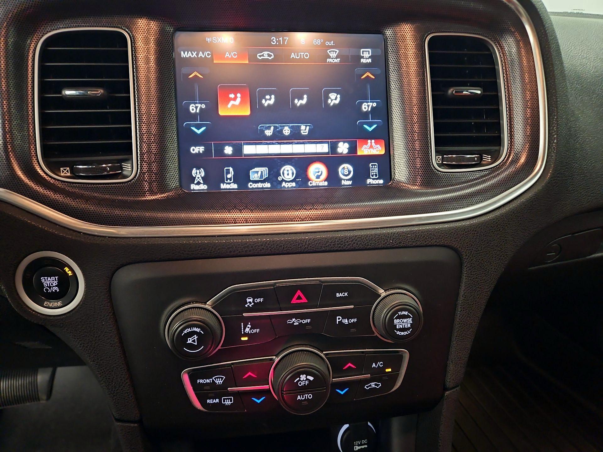 Thumbnail: 2015 Dodge Charger - 17