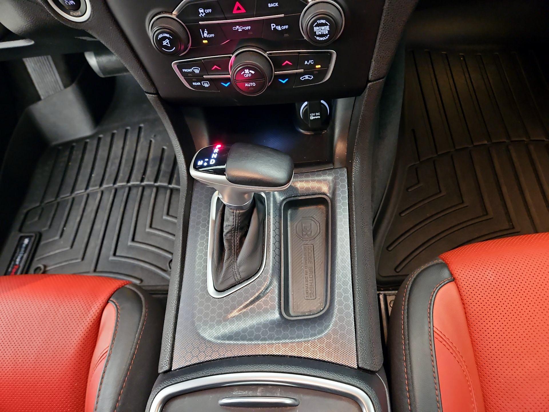 Thumbnail: 2015 Dodge Charger - 18