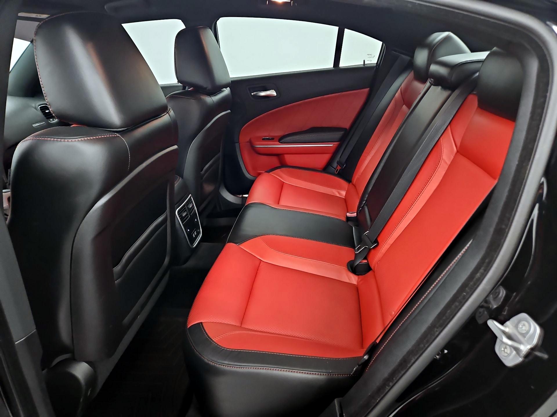 Thumbnail: 2015 Dodge Charger - 20