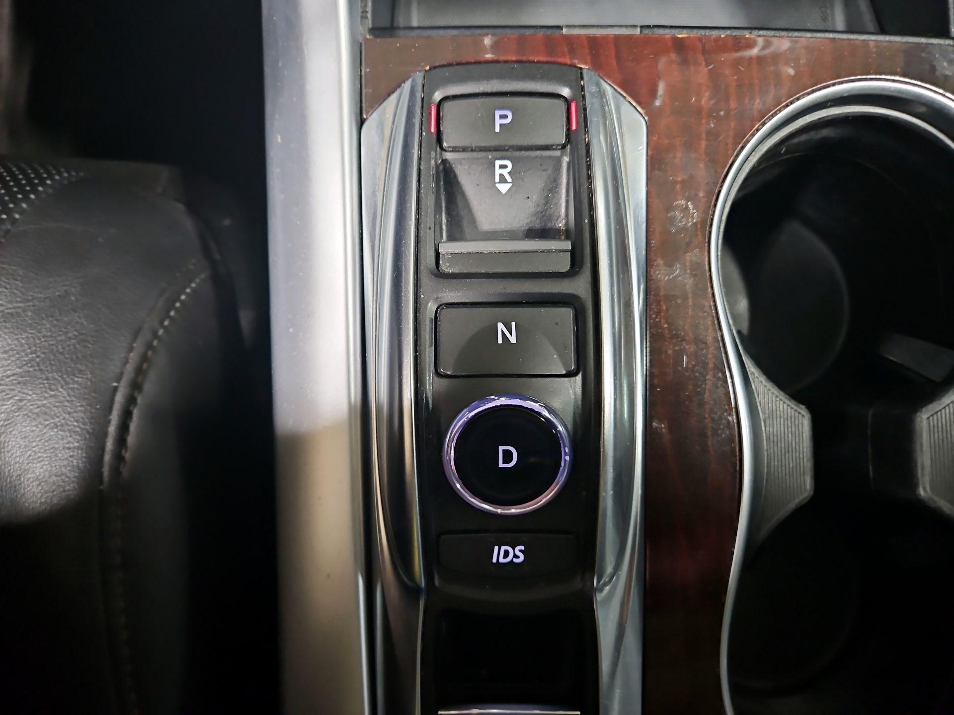 Thumbnail: 2015 Acura TLX - 17