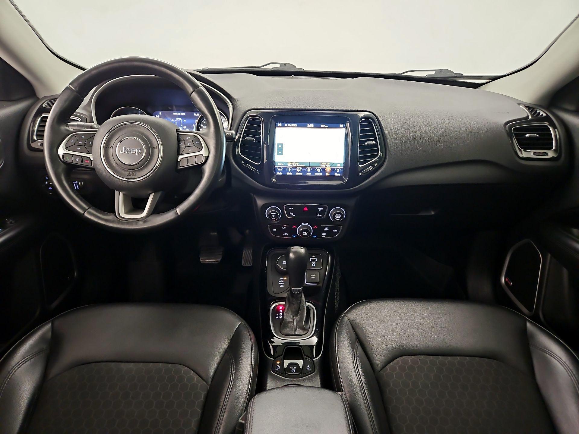 Thumbnail: 2018 Jeep Compass - 9