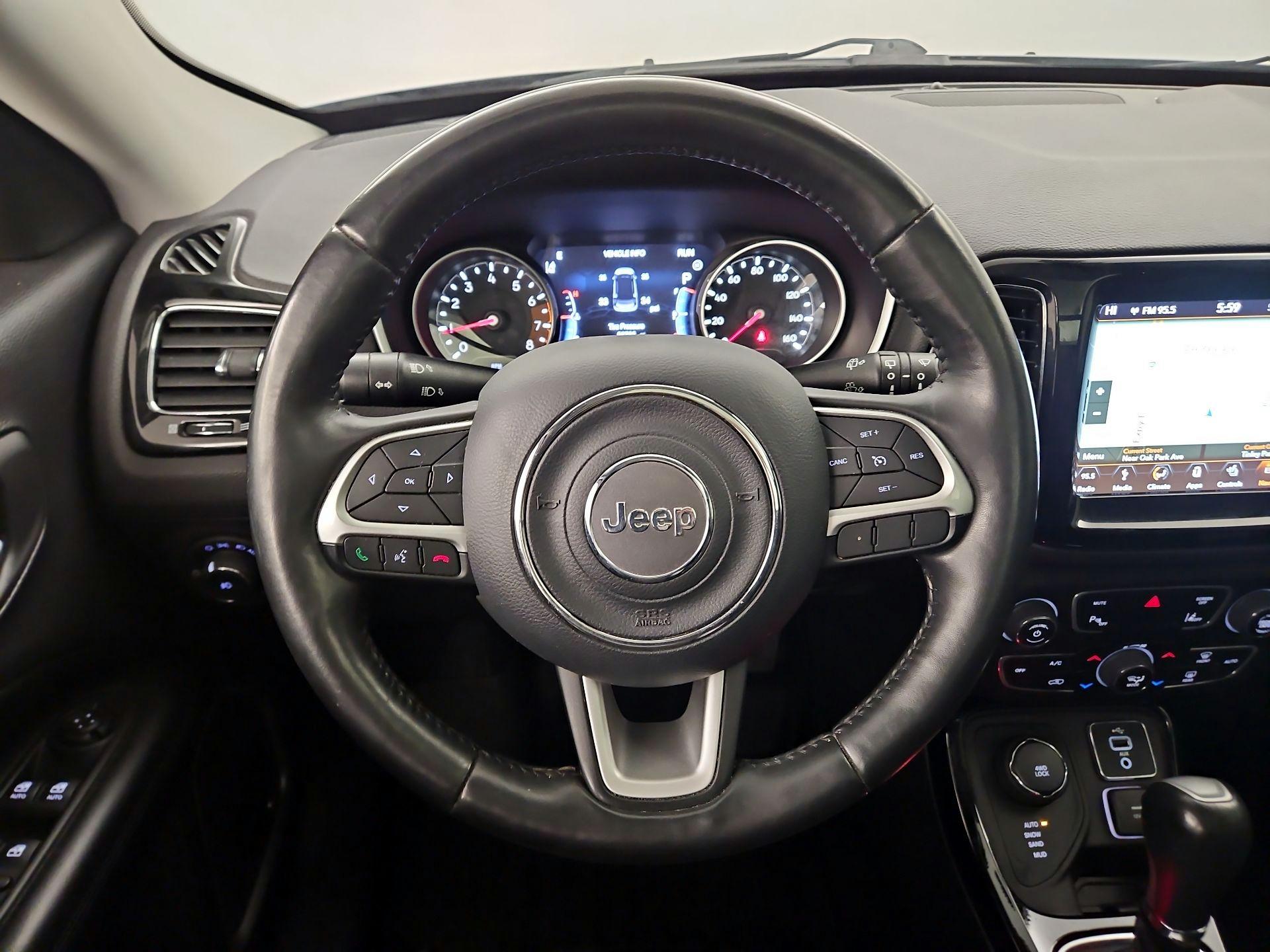 Thumbnail: 2018 Jeep Compass - 10