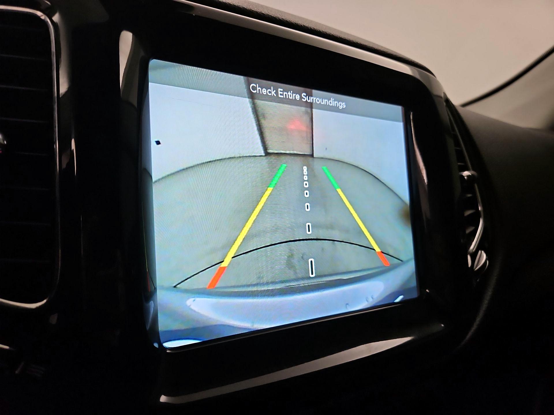 Thumbnail: 2018 Jeep Compass - 15