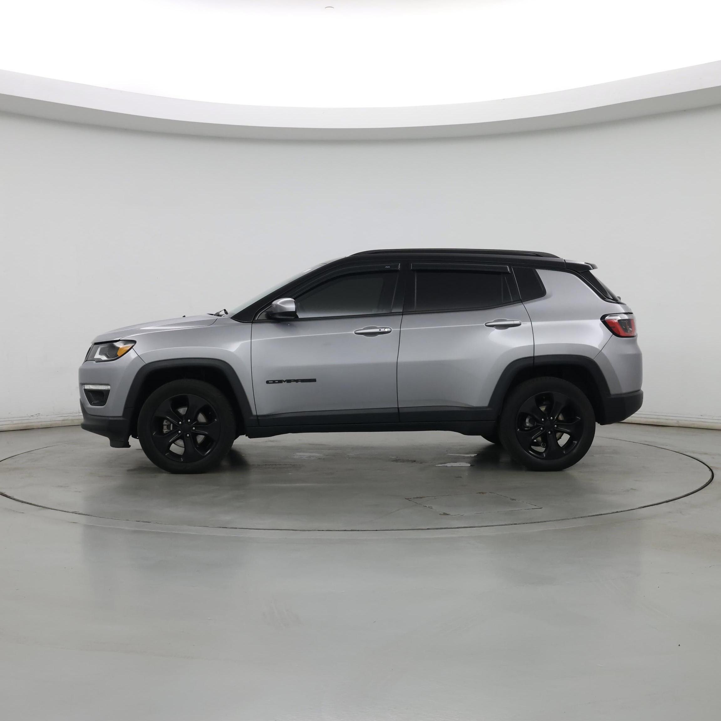 Thumbnail: 2018 Jeep Compass - 3