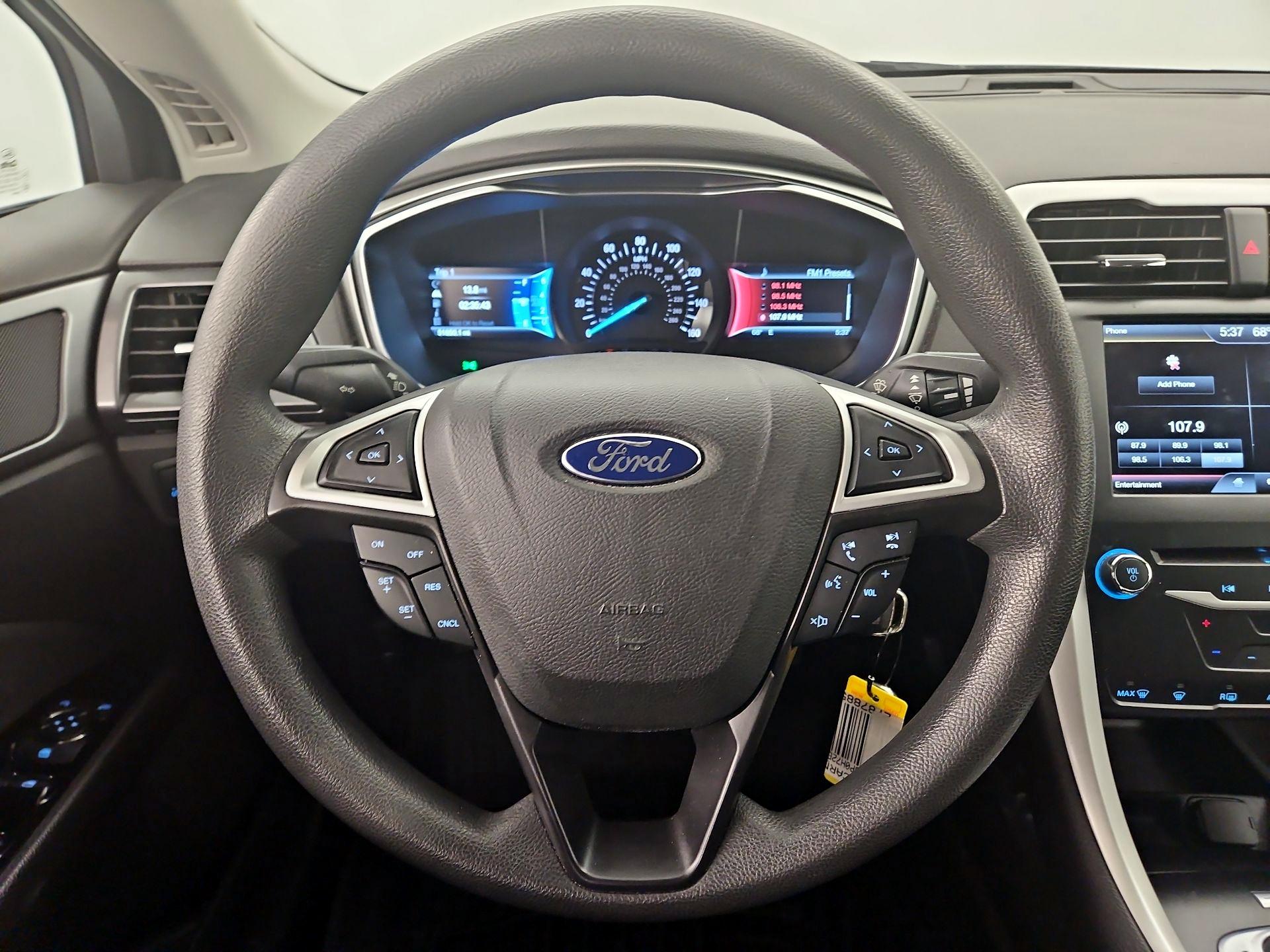 Thumbnail: 2014 Ford Fusion - 10