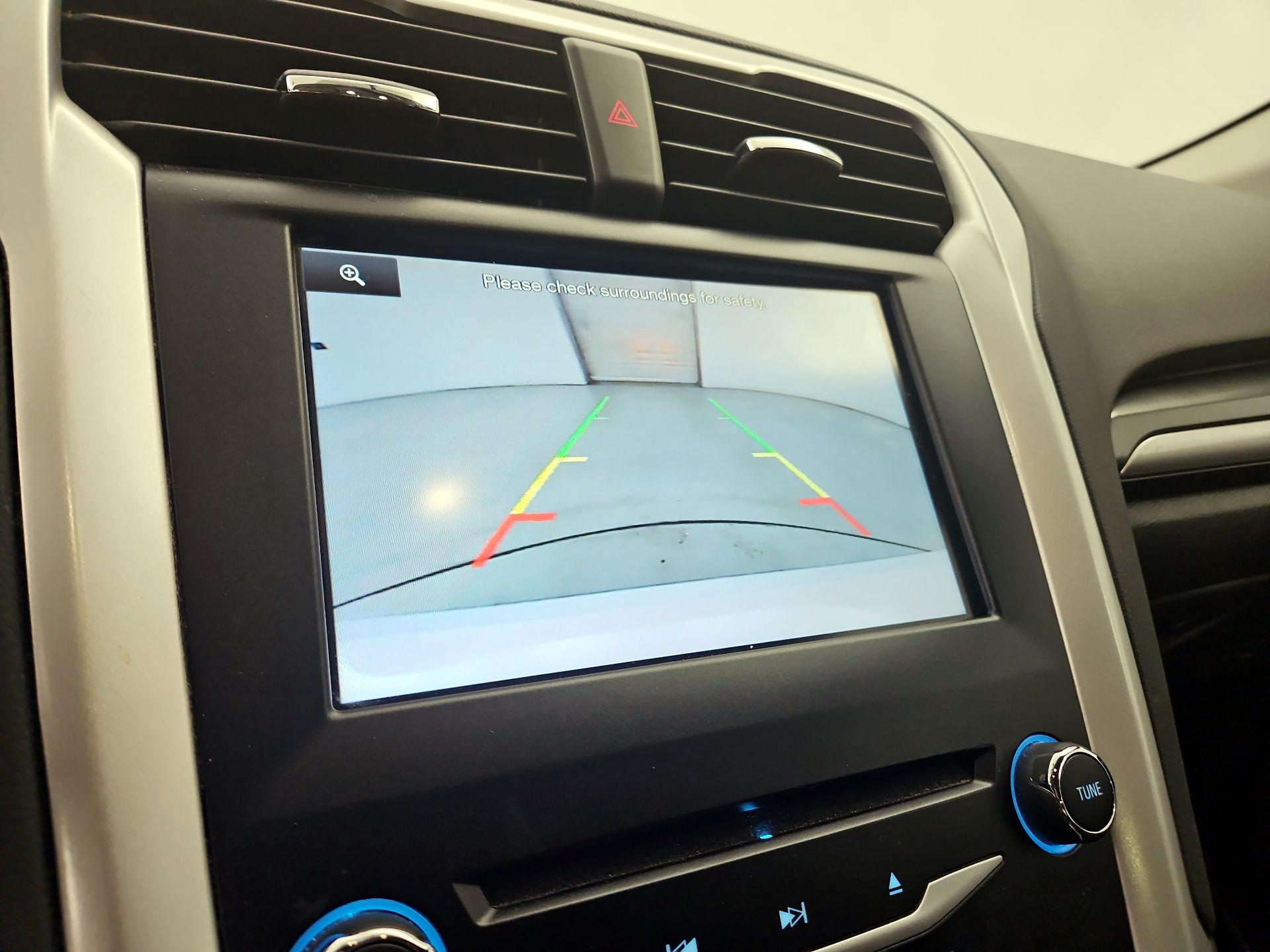 Thumbnail: 2014 Ford Fusion - 14