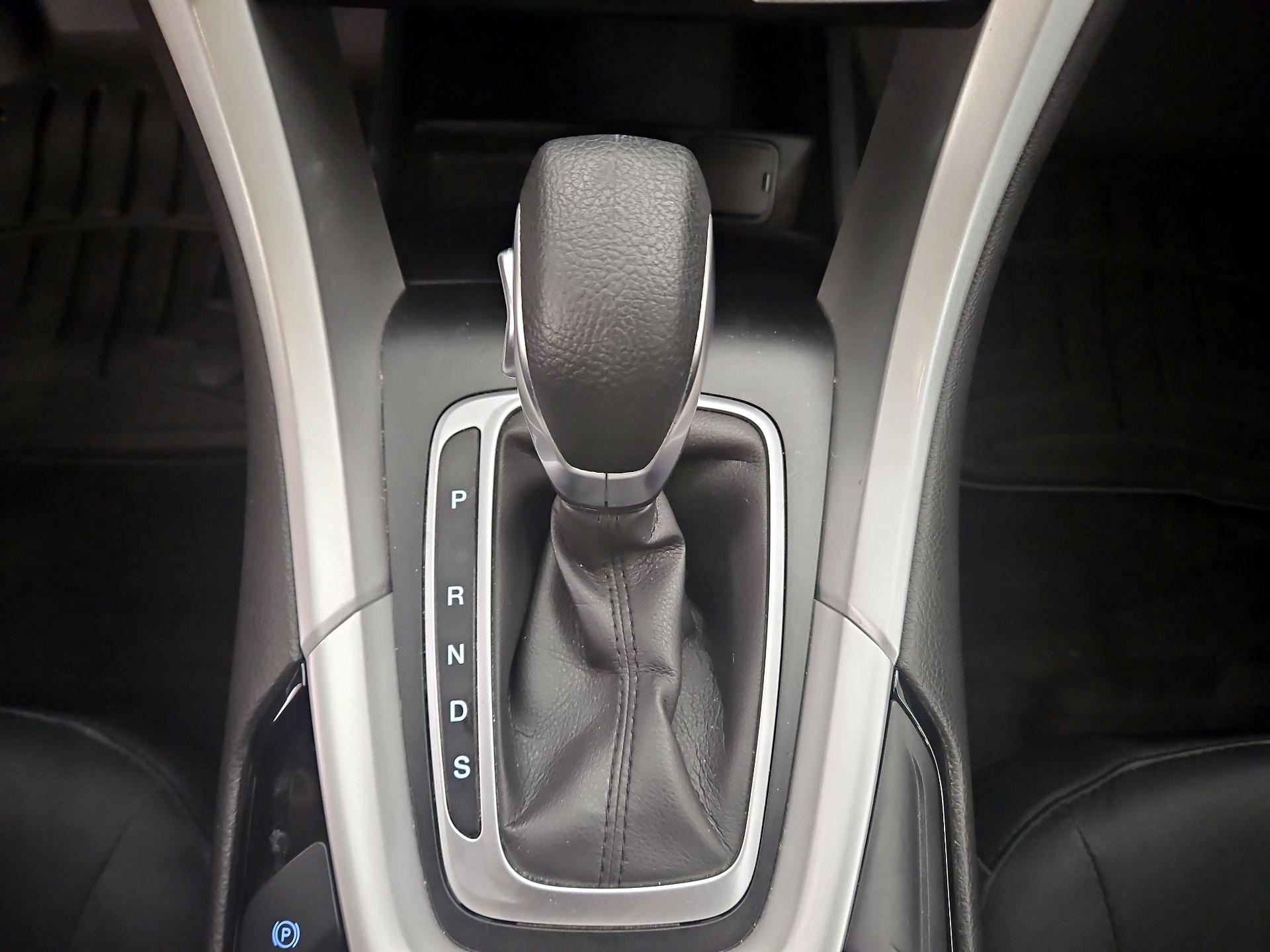 Thumbnail: 2014 Ford Fusion - 17