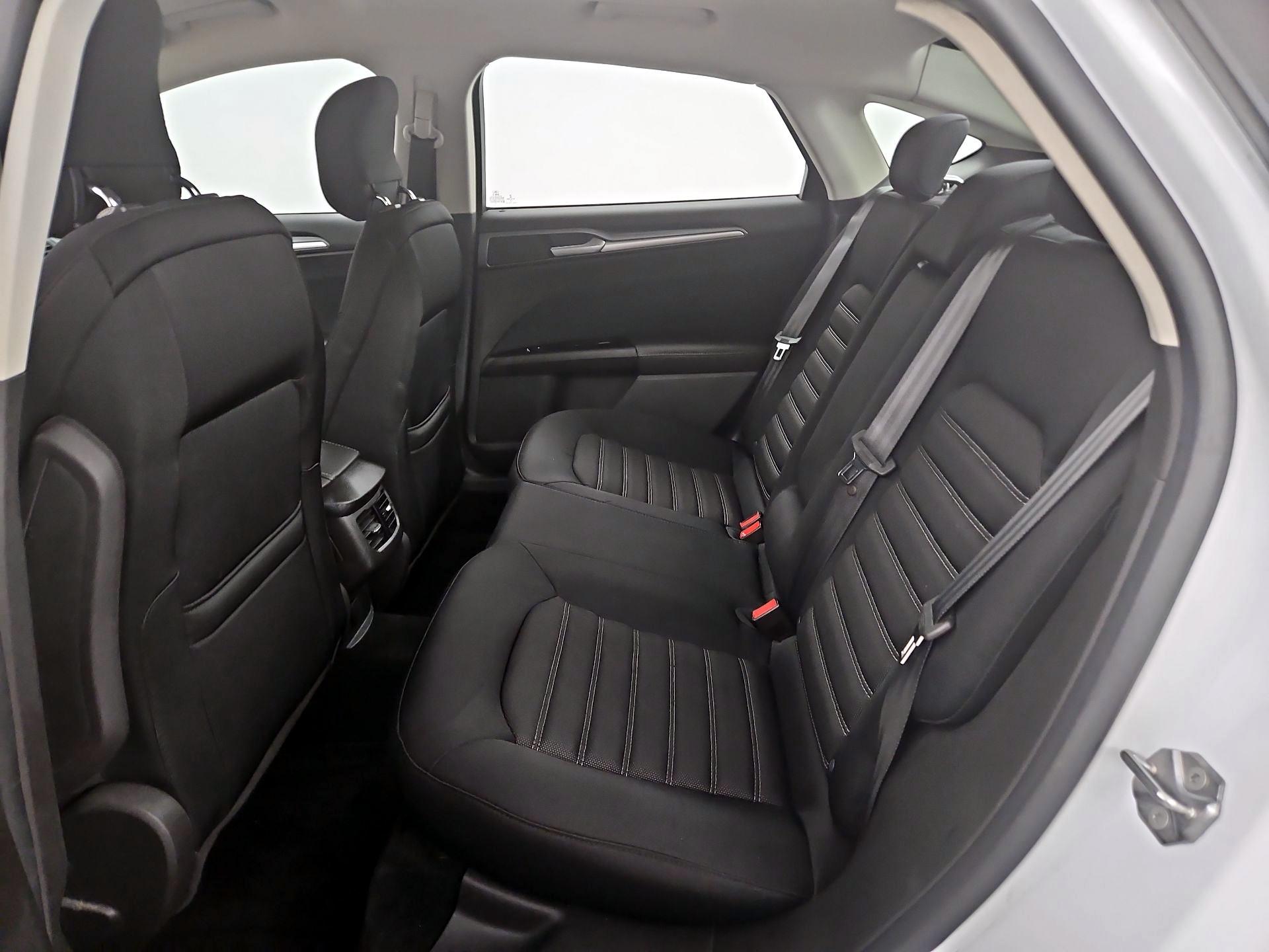 Thumbnail: 2014 Ford Fusion - 19