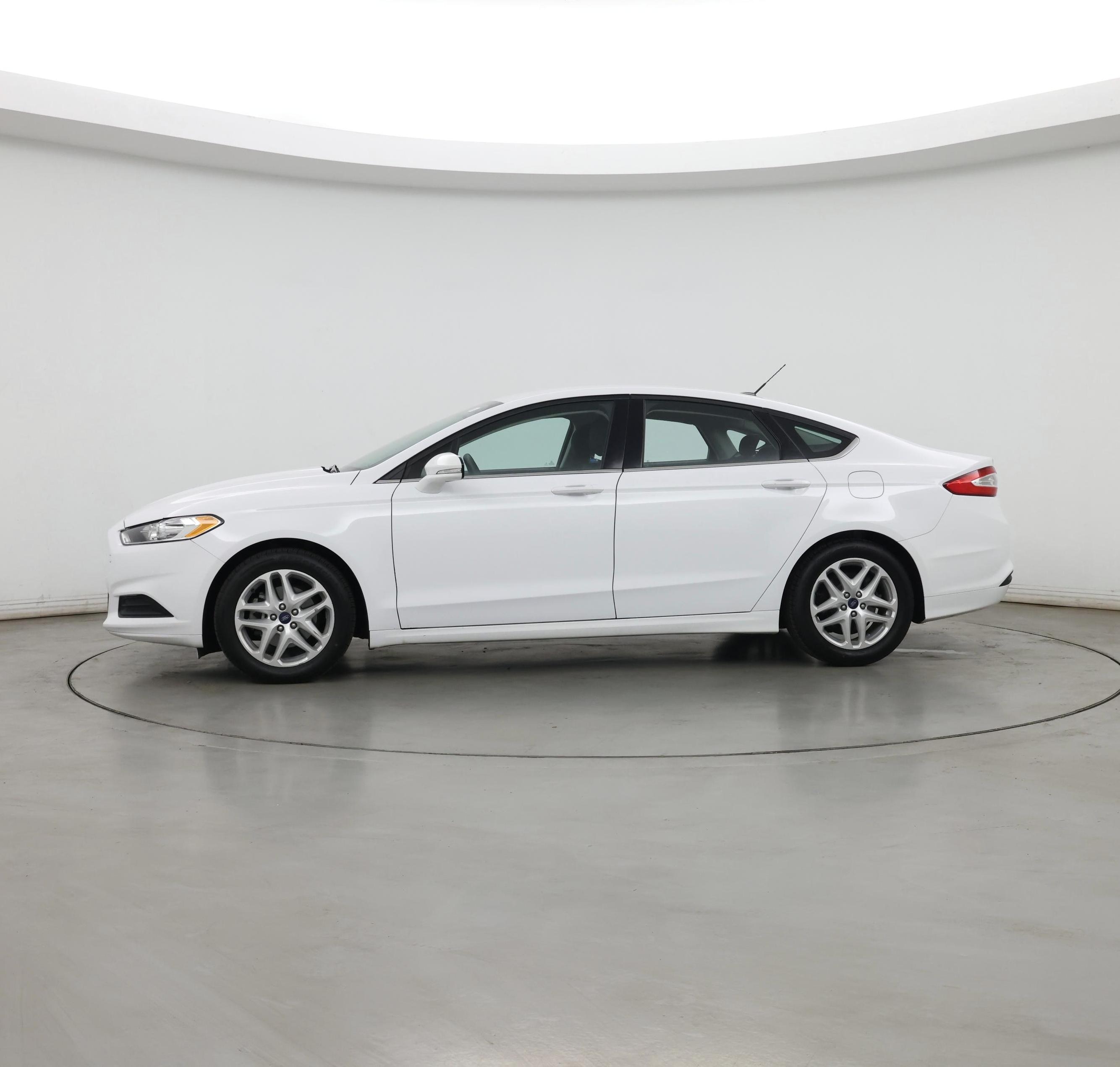 Thumbnail: 2014 Ford Fusion - 3