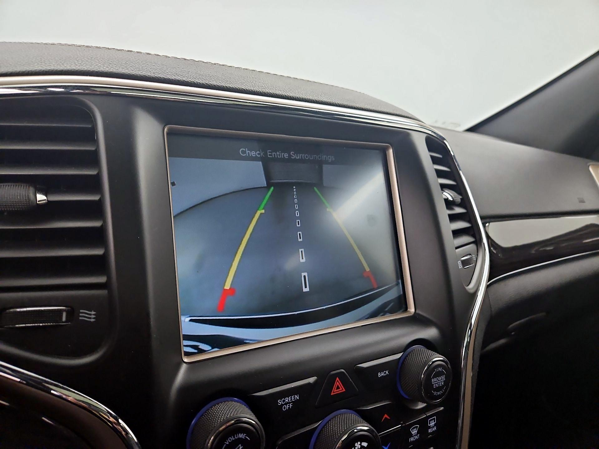 Thumbnail: 2017 Jeep Grand Cherokee - 15