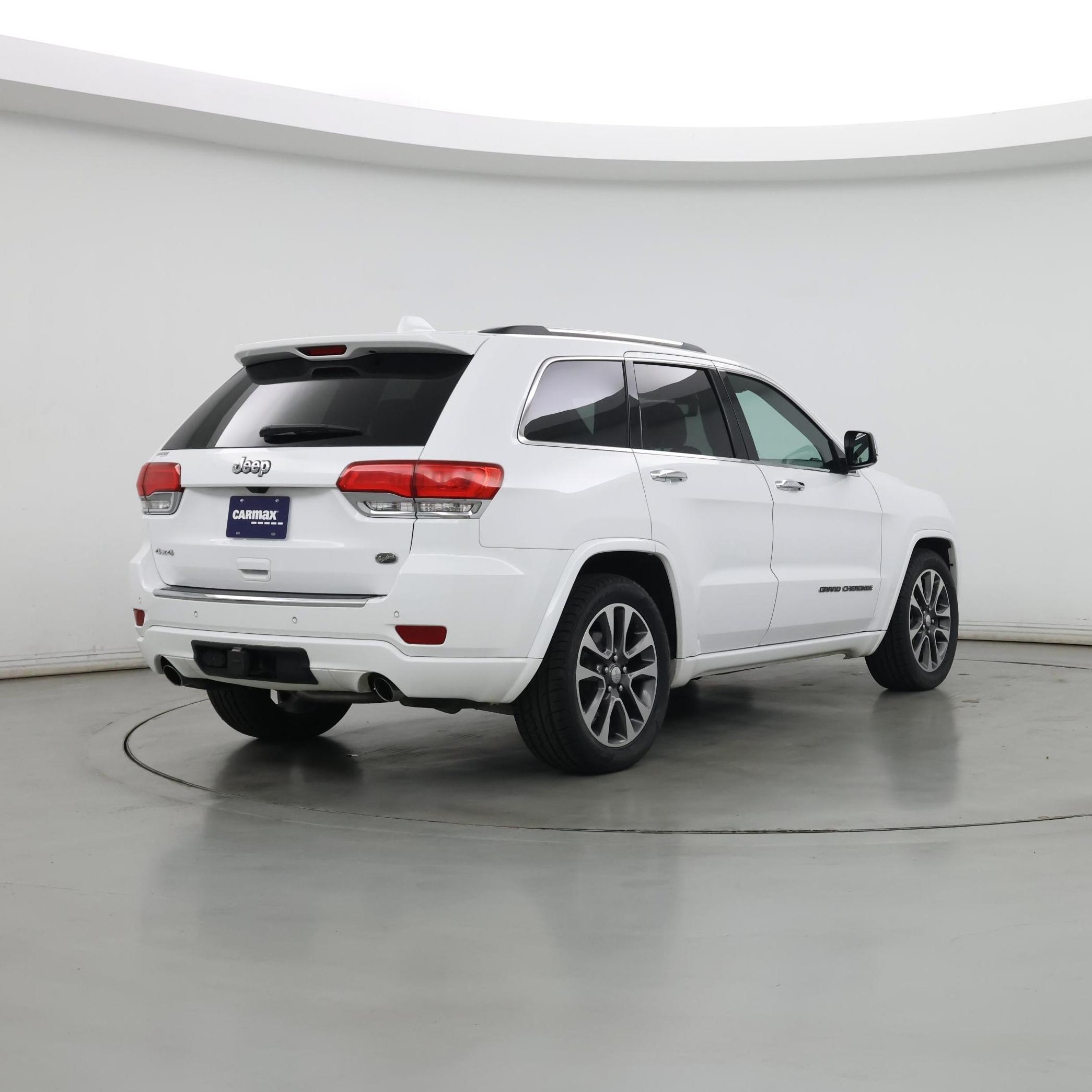 Thumbnail: 2017 Jeep Grand Cherokee - 8